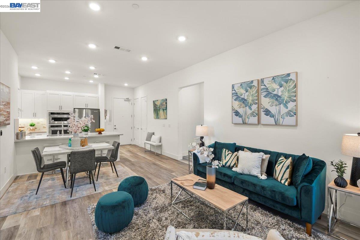 Photo #5: 41132139 Listing: Photo #5