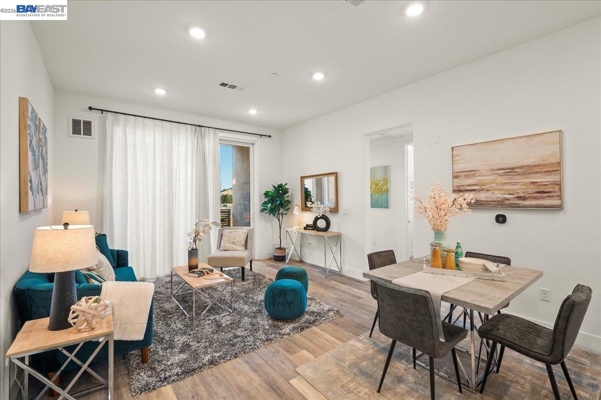 Photo #9: 41132139 Listing: Photo #9