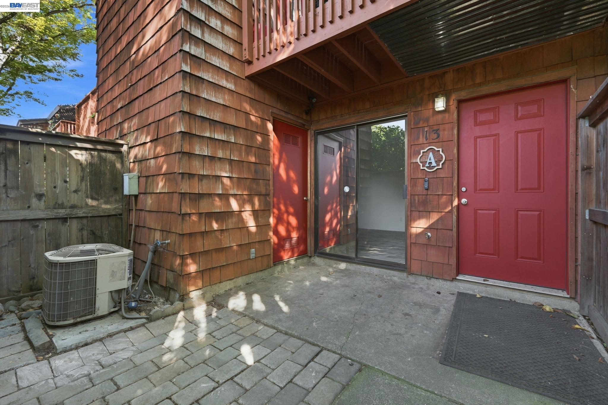 Photo #2: 41132144 Listing: Photo #2