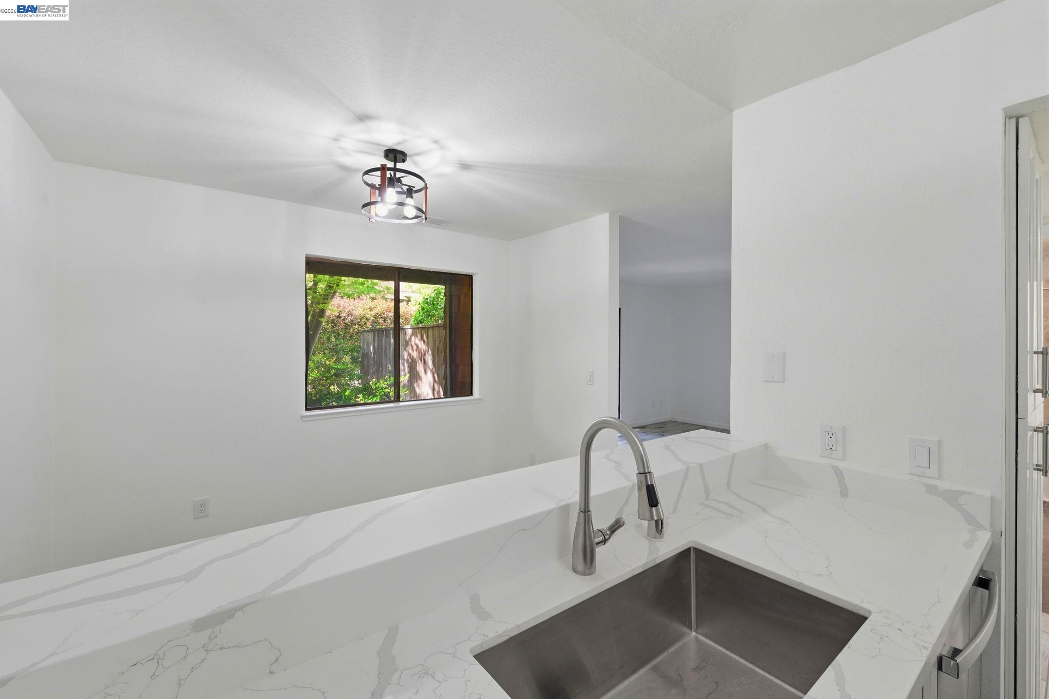 Photo #12: 41132144 Listing: Photo #12