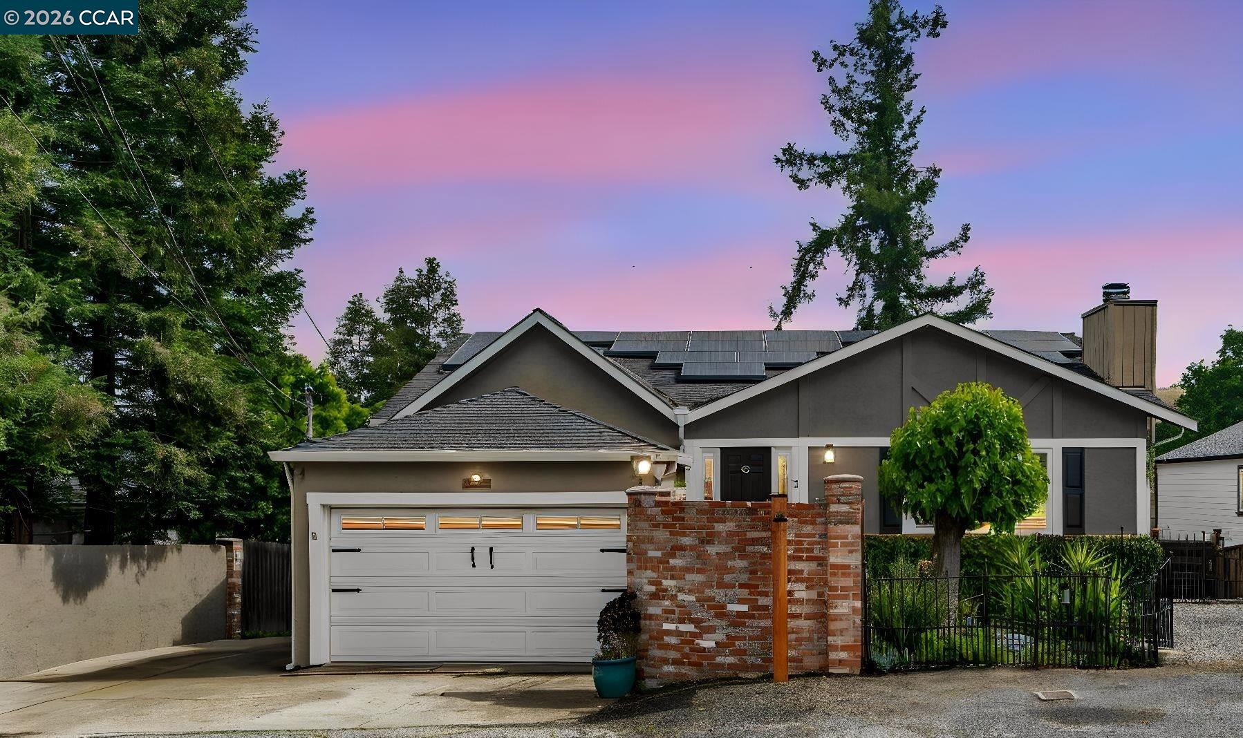 Front Image Thumbnail for CC41132150