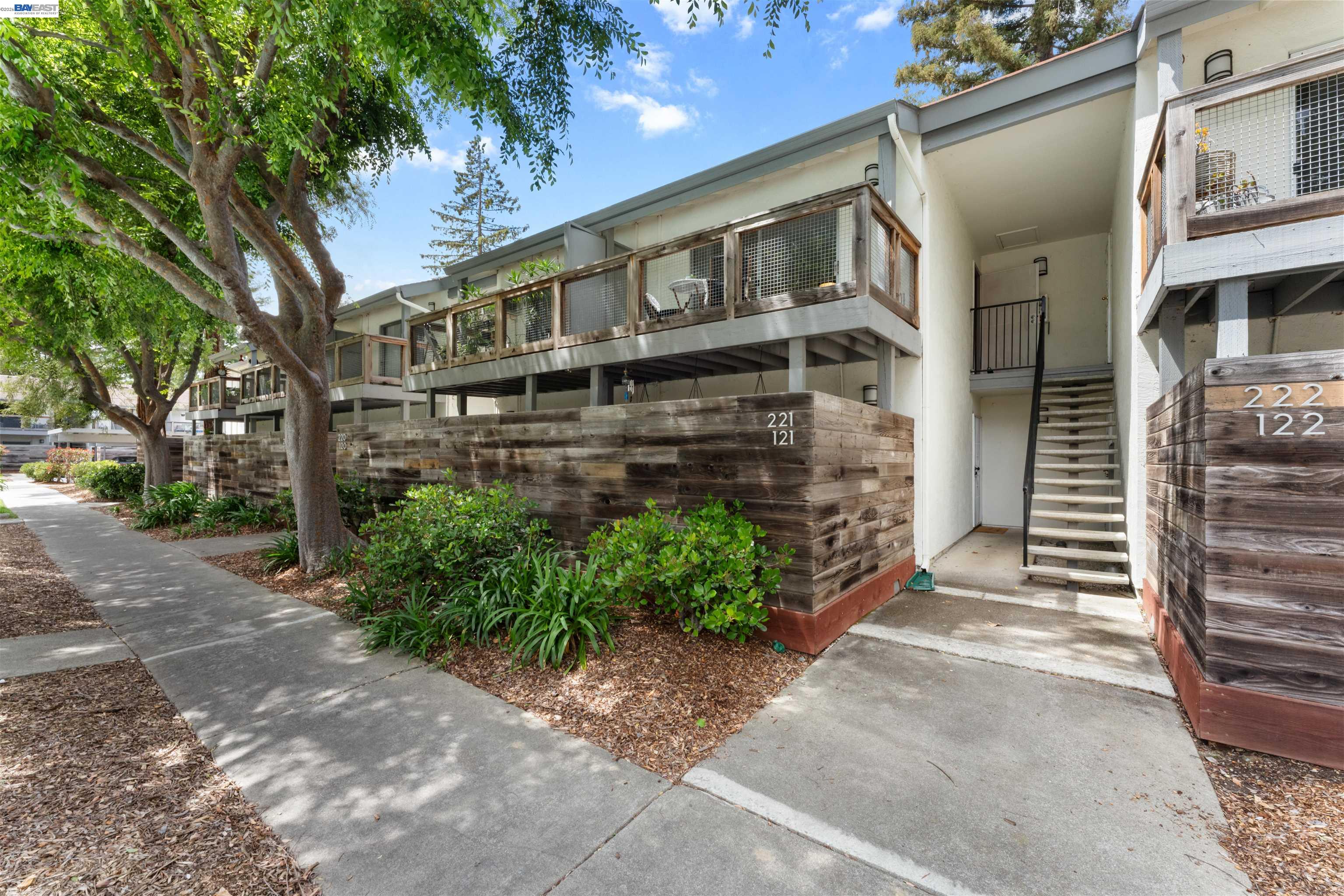 Front Image Thumbnail for BE41132162