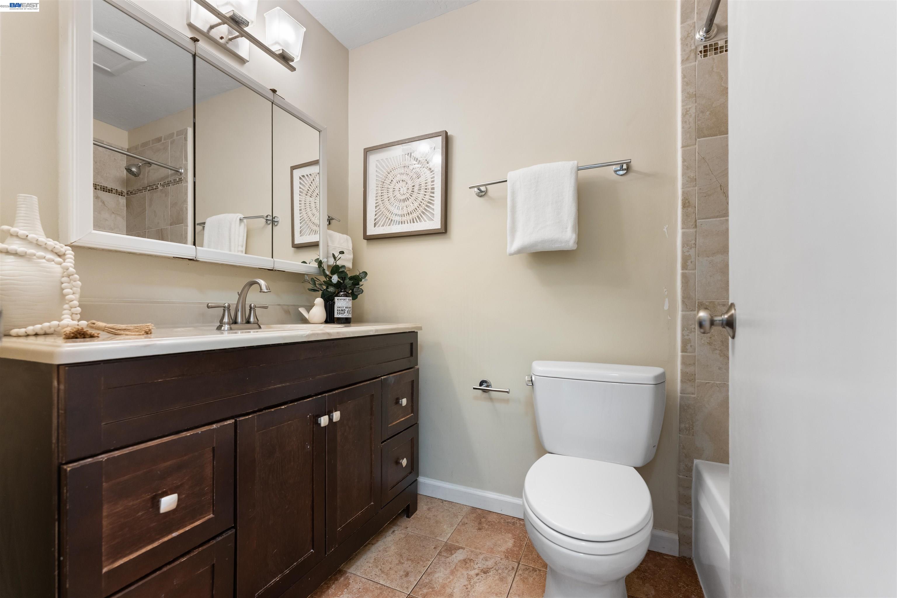 Photo #17: 41132162 Listing: Photo #17