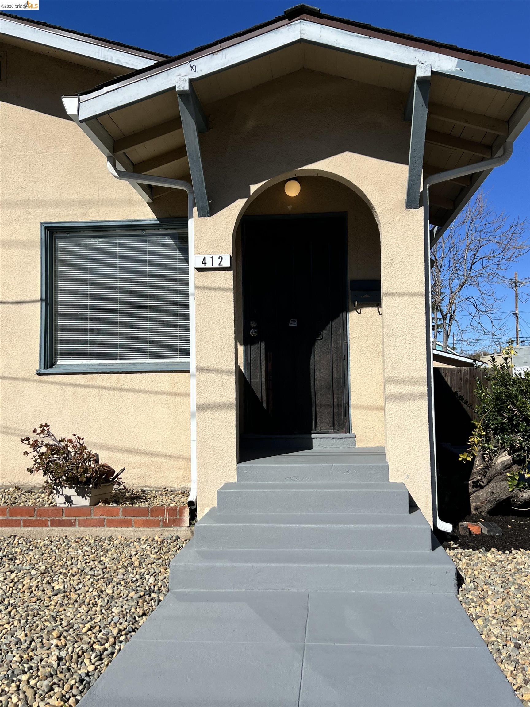 Front Image Thumbnail for EB41132168