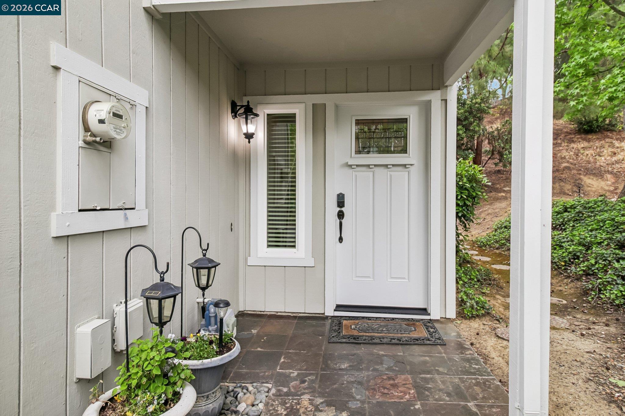 Photo #2: 41132192 Listing: Photo #2