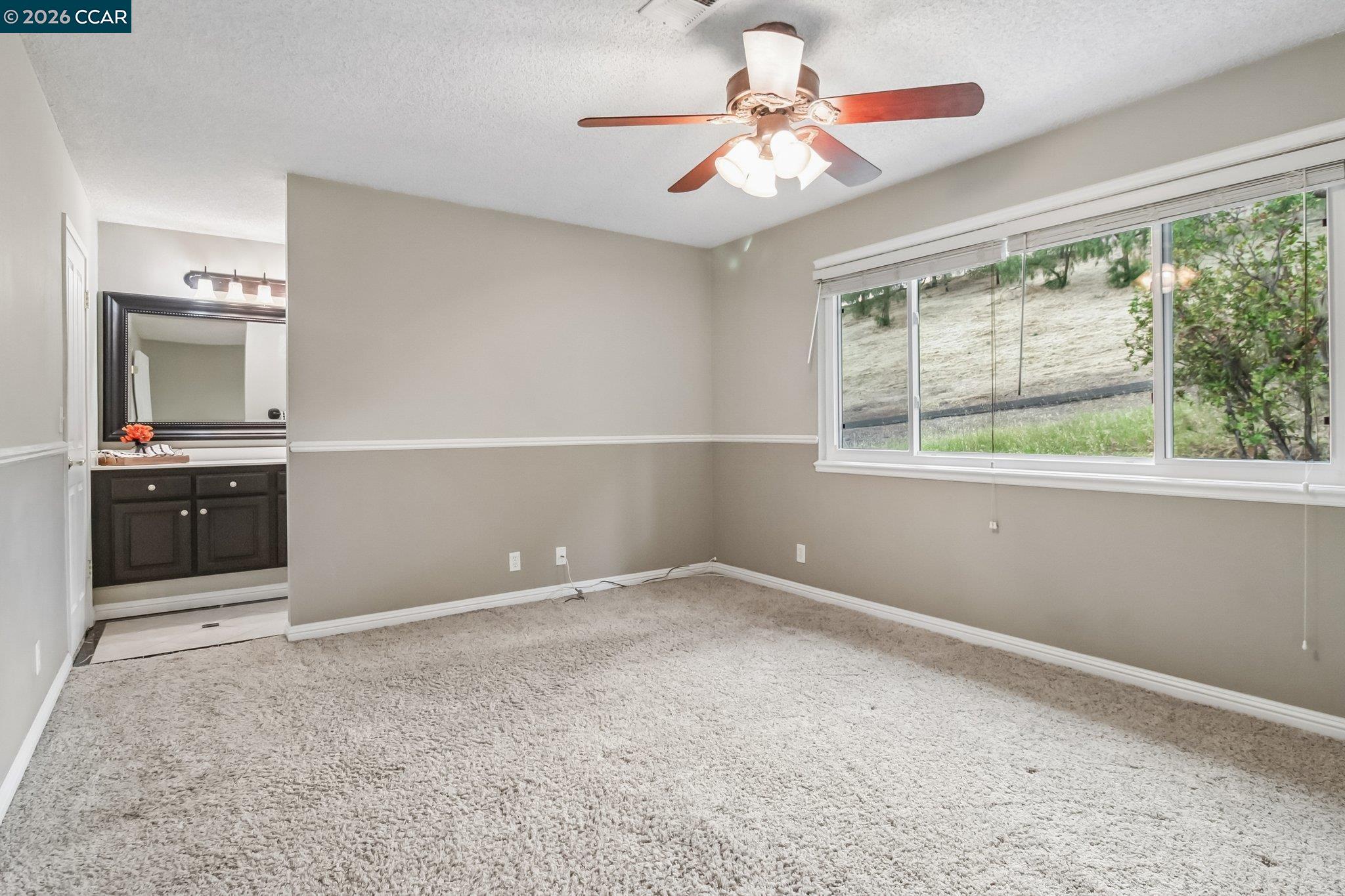 Photo #13: 41132192 Listing: Photo #13