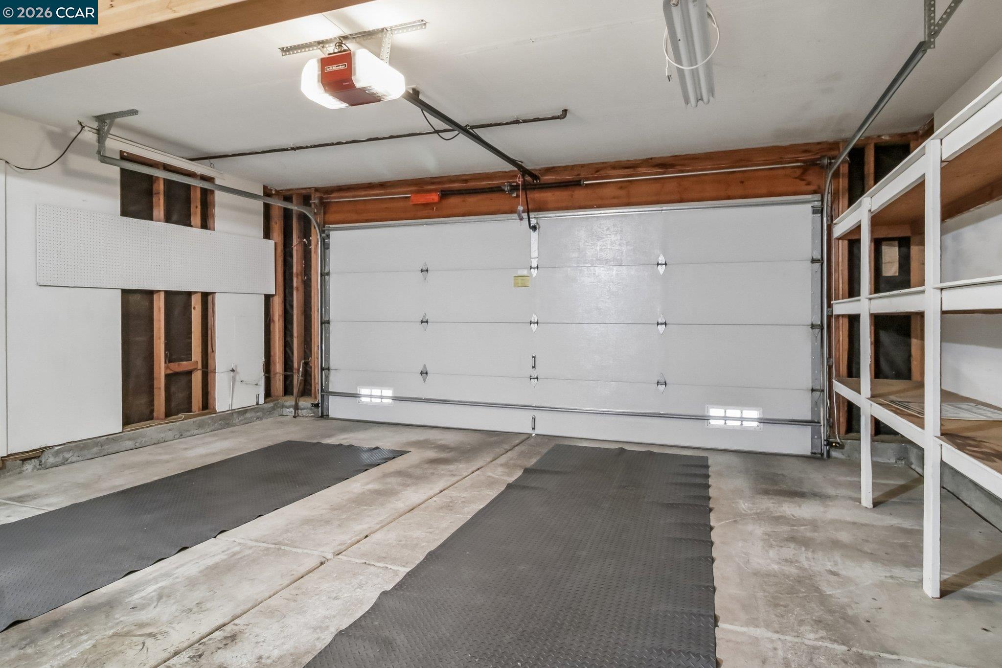 Photo #26: 41132192 Listing: Photo #26