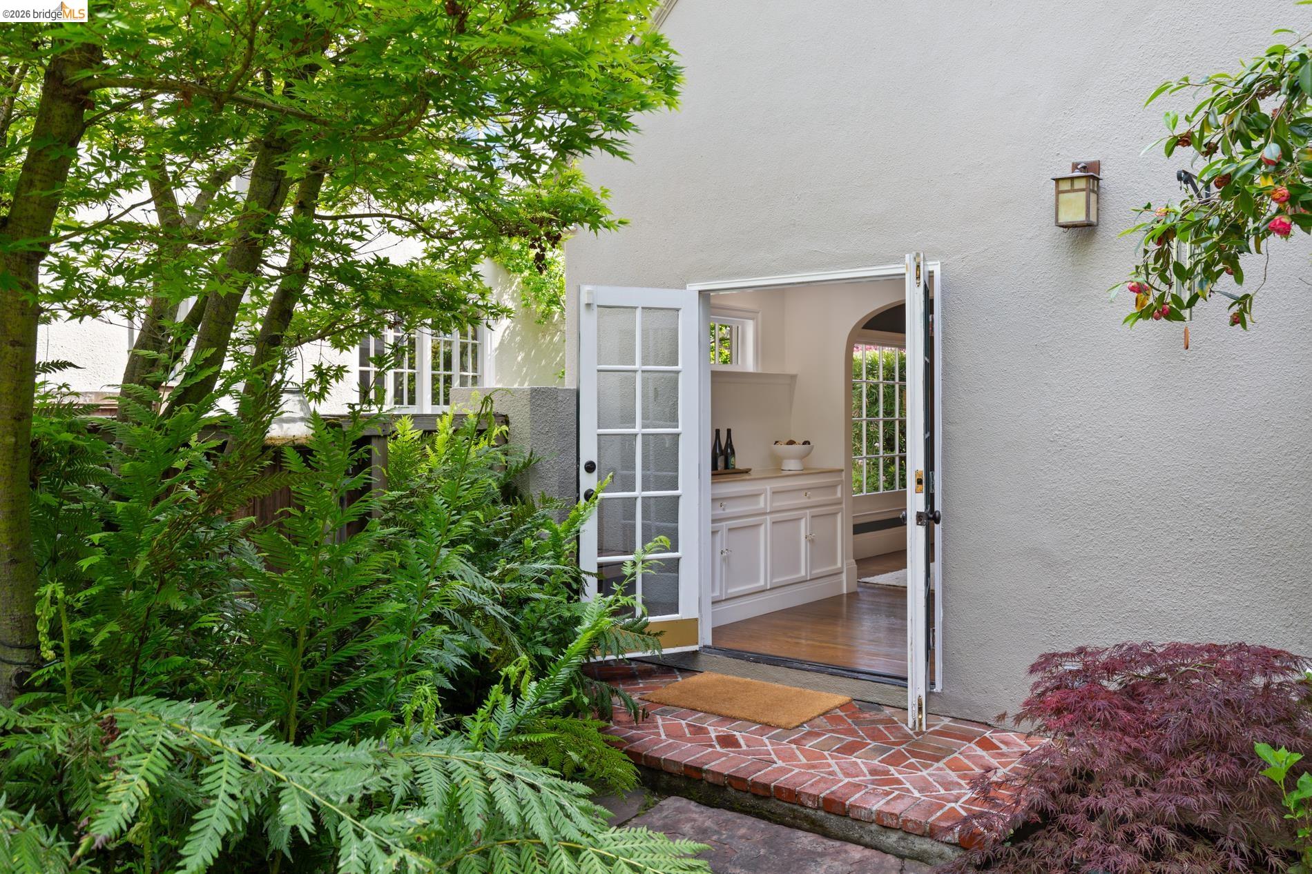 15 Claremont Cres, Berkeley, CA, 94705