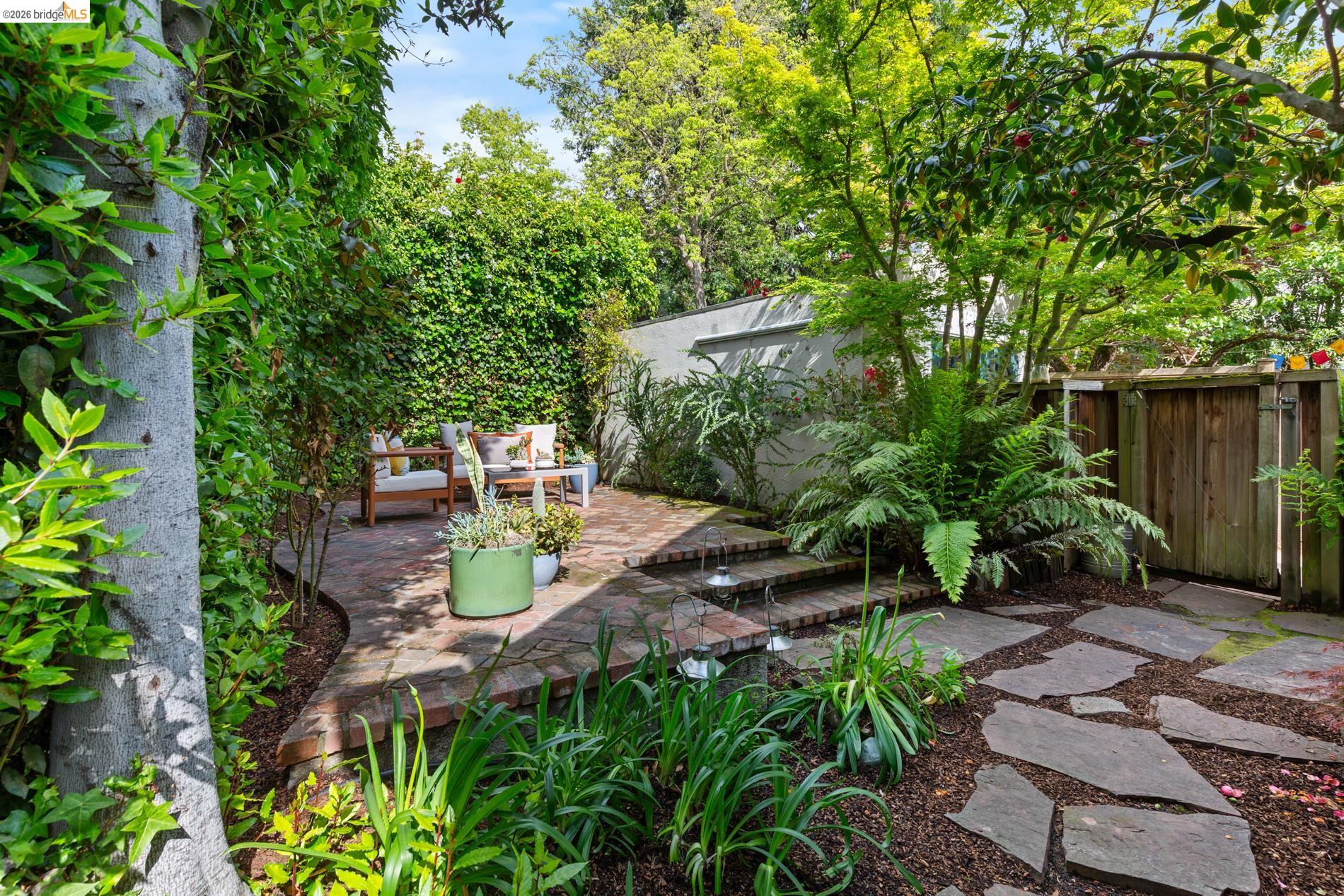 15 Claremont Cres, Berkeley, CA, 94705