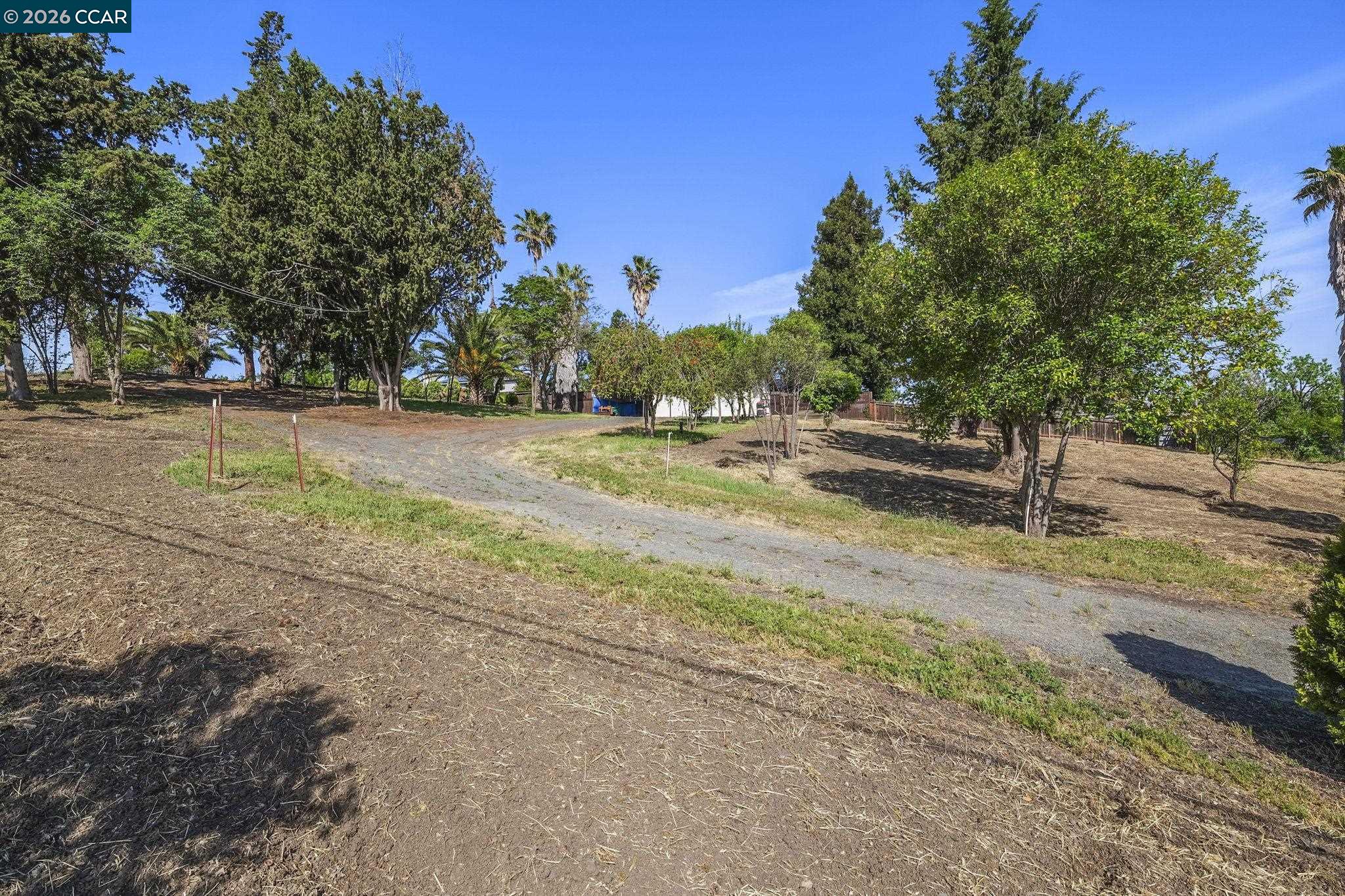 1051 Tilley Cir, Concord CA 94518 — photo 3