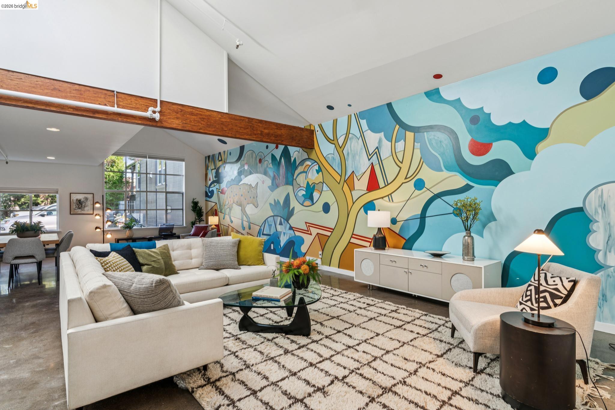 Photo #2: 41132213 Listing: Photo #2