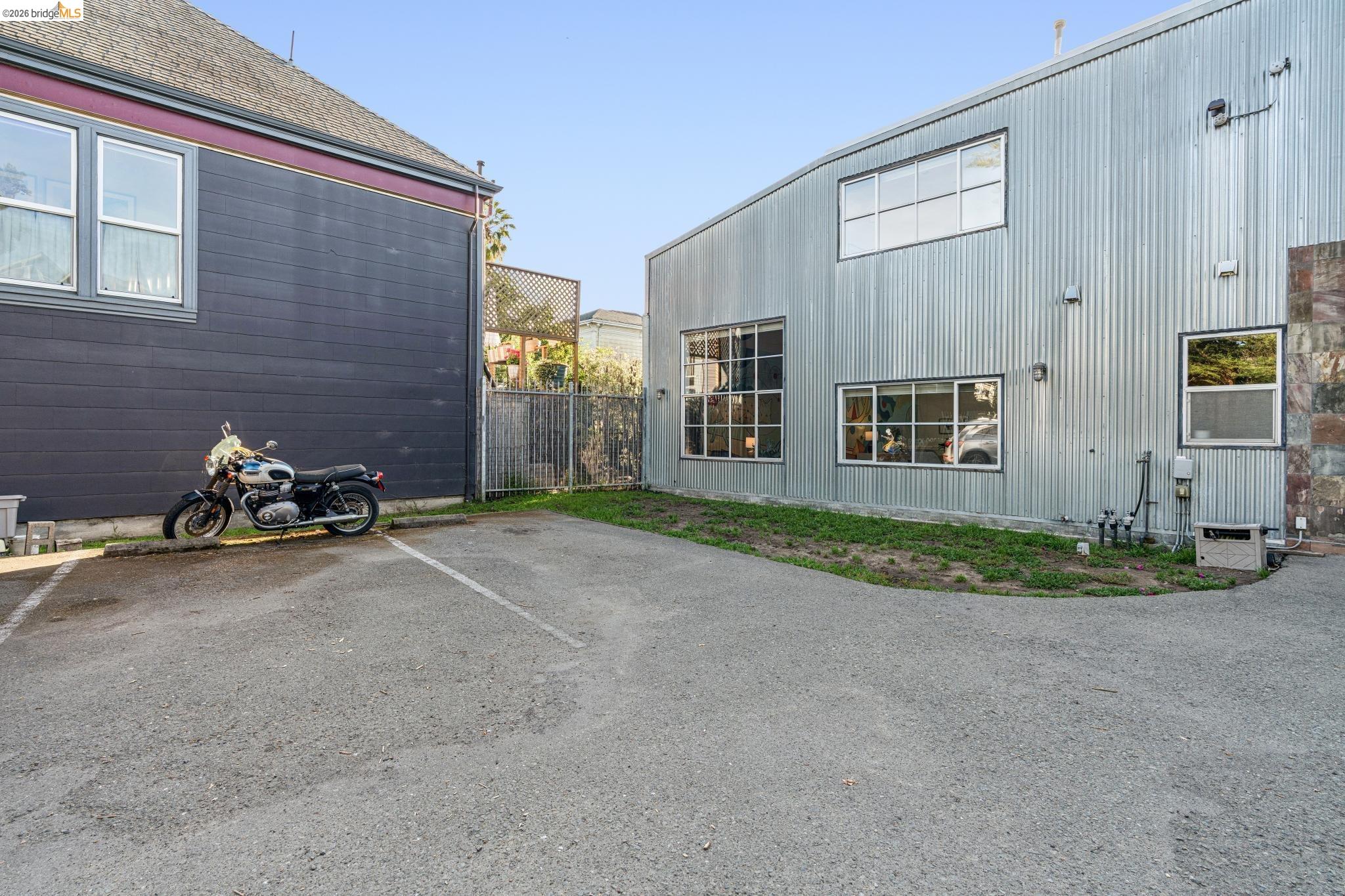 Photo #30: 41132213 Listing: Photo #30