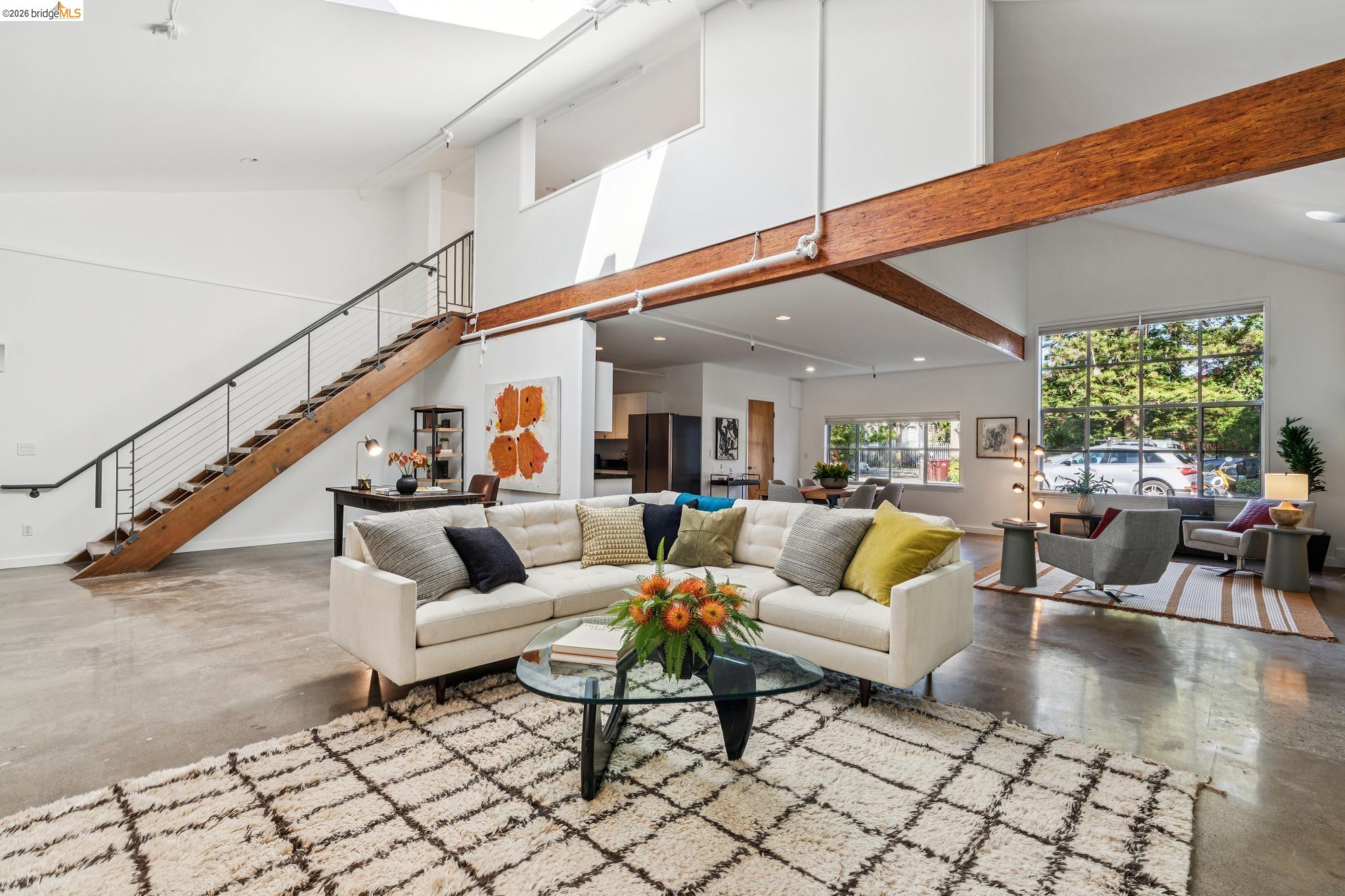 Photo #6: 41132213 Listing: Photo #6