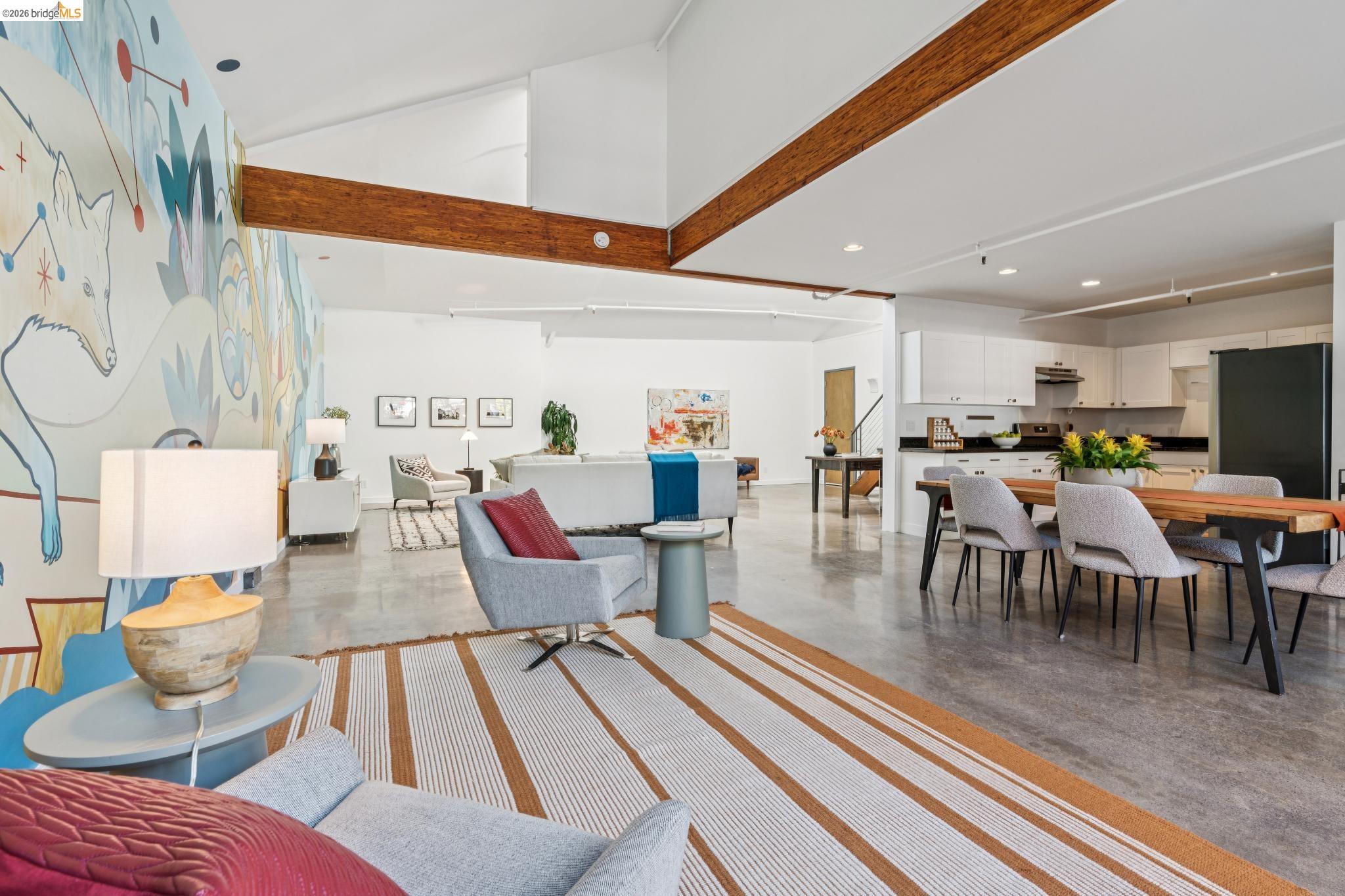 Photo #8: 41132213 Listing: Photo #8