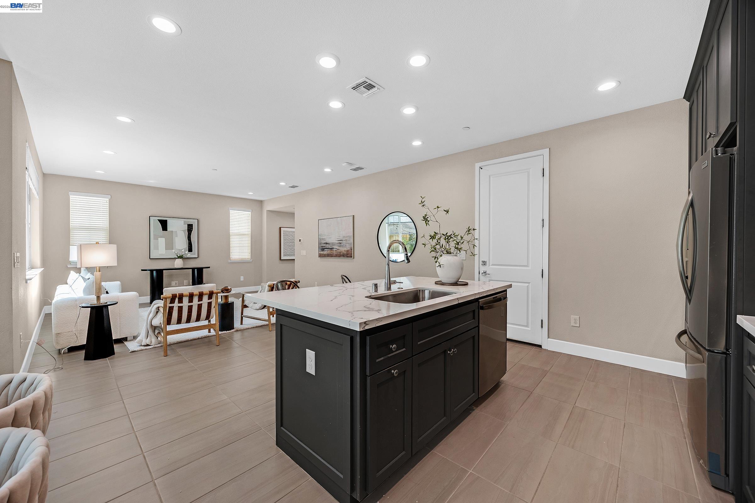 464 E Yarrow Pl, Mountain House CA 95391 — photo 9