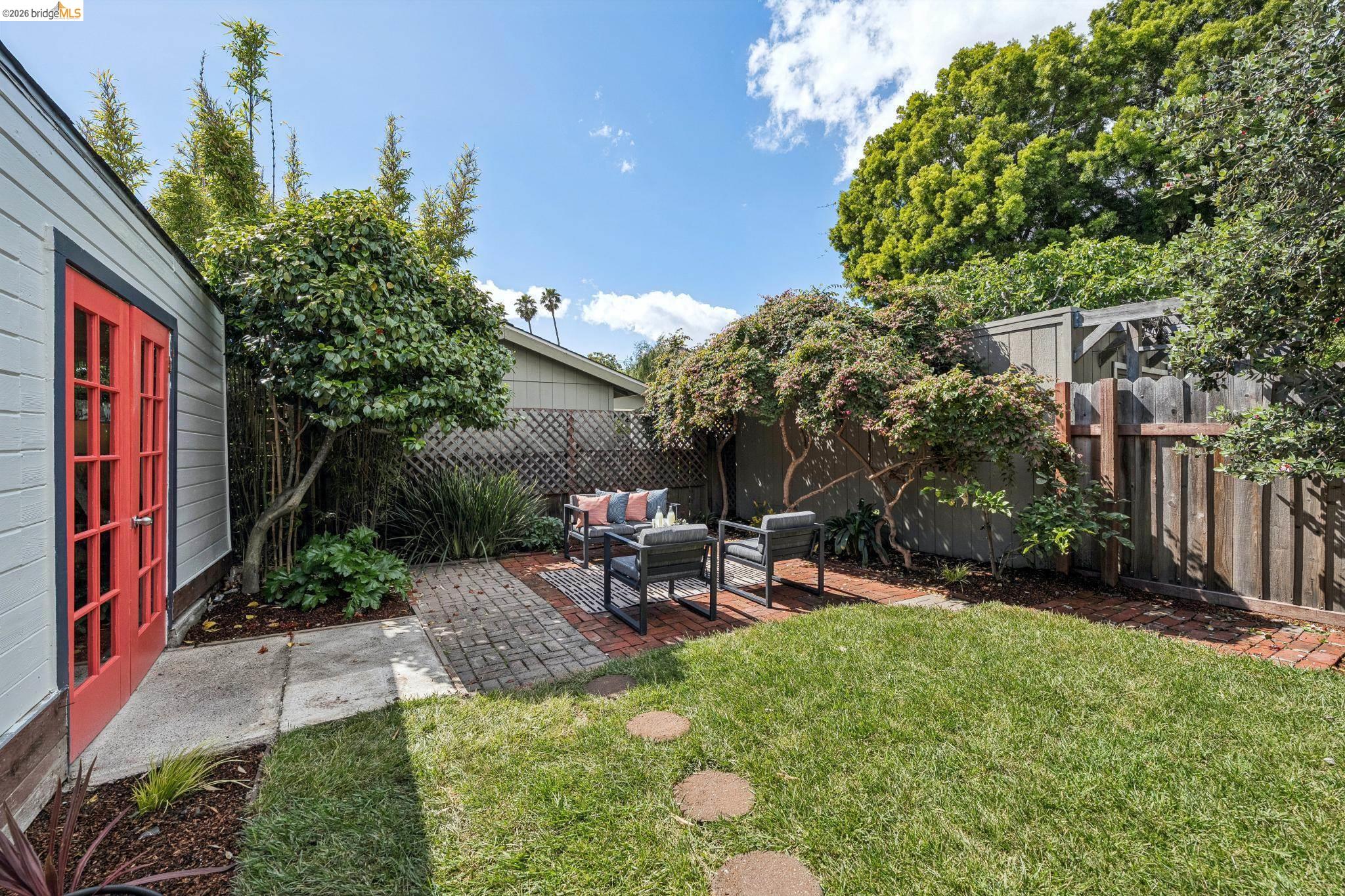 858 Neilson St, Berkeley, CA, 94707