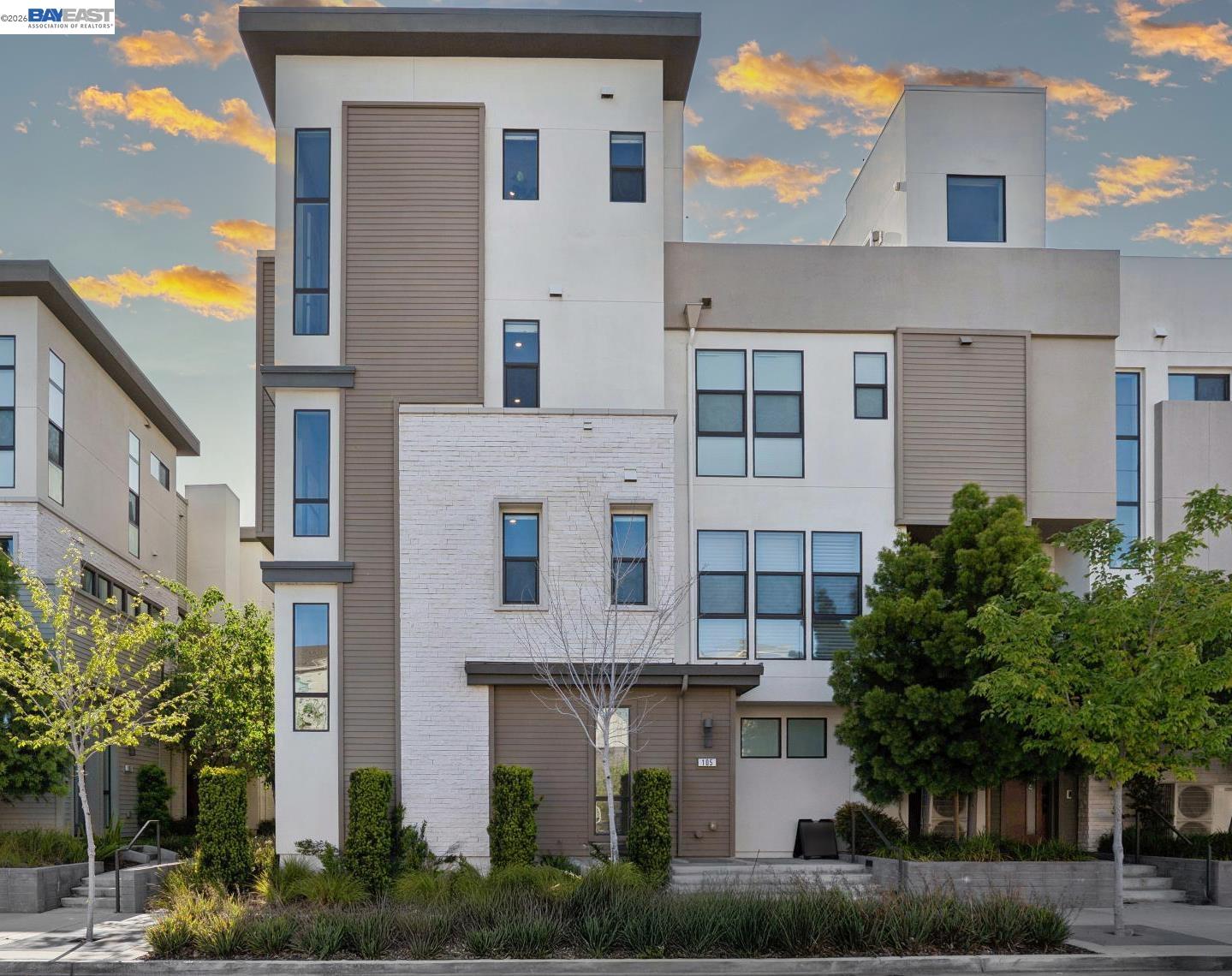 Front Image Thumbnail for BE41132246