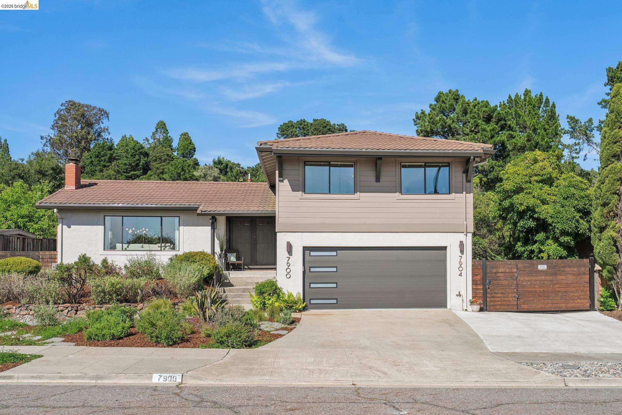 7900 Hansom Dr, Oakland, CA, 94605