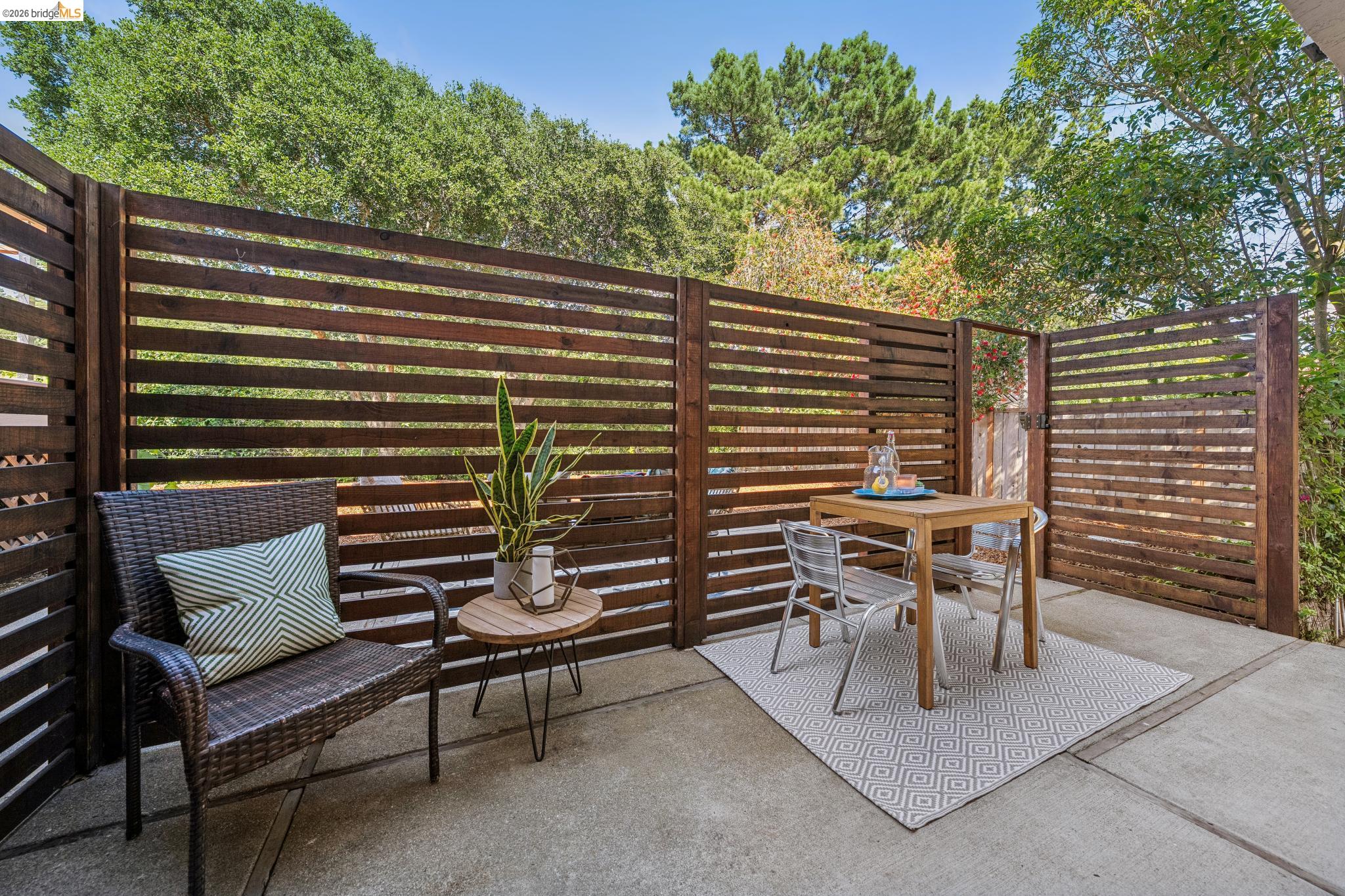 7900 Hansom Dr, Oakland, CA, 94605