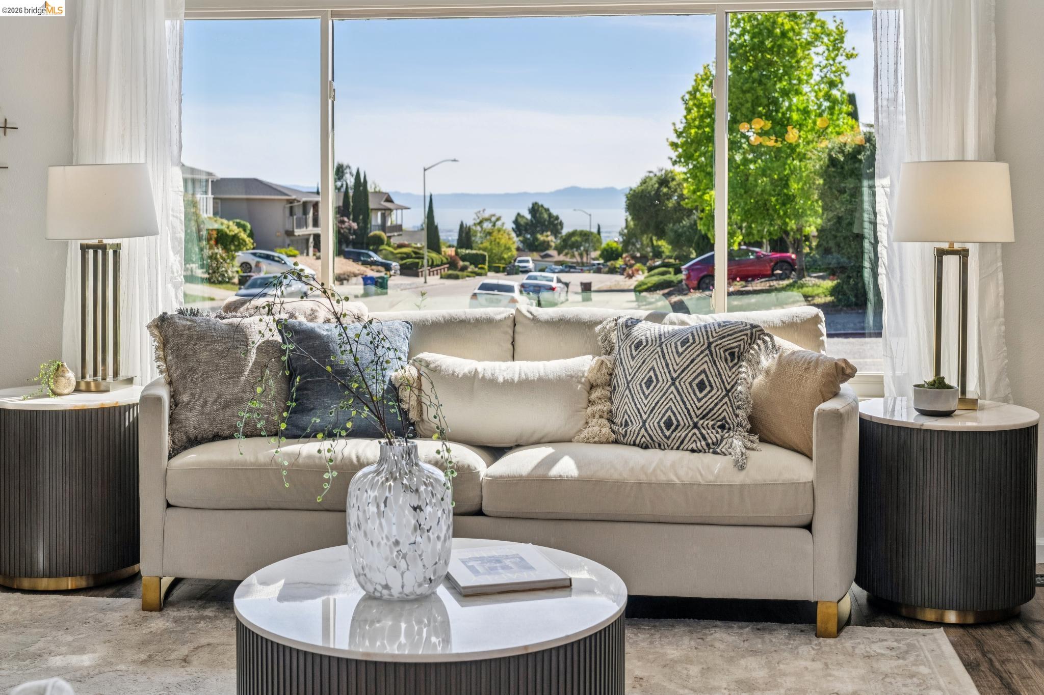 7900 Hansom Dr, Oakland, CA, 94605