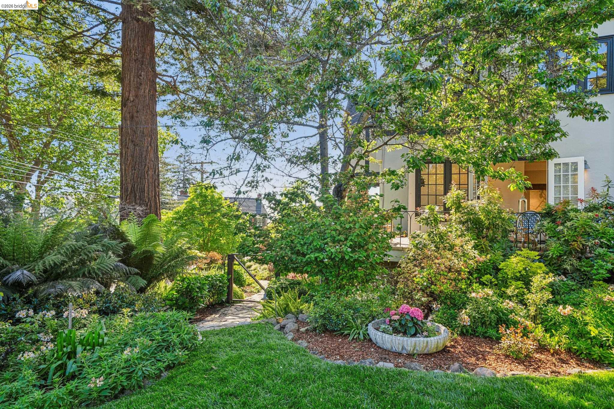 305 Sheridan Ave, Piedmont, CA, 94611