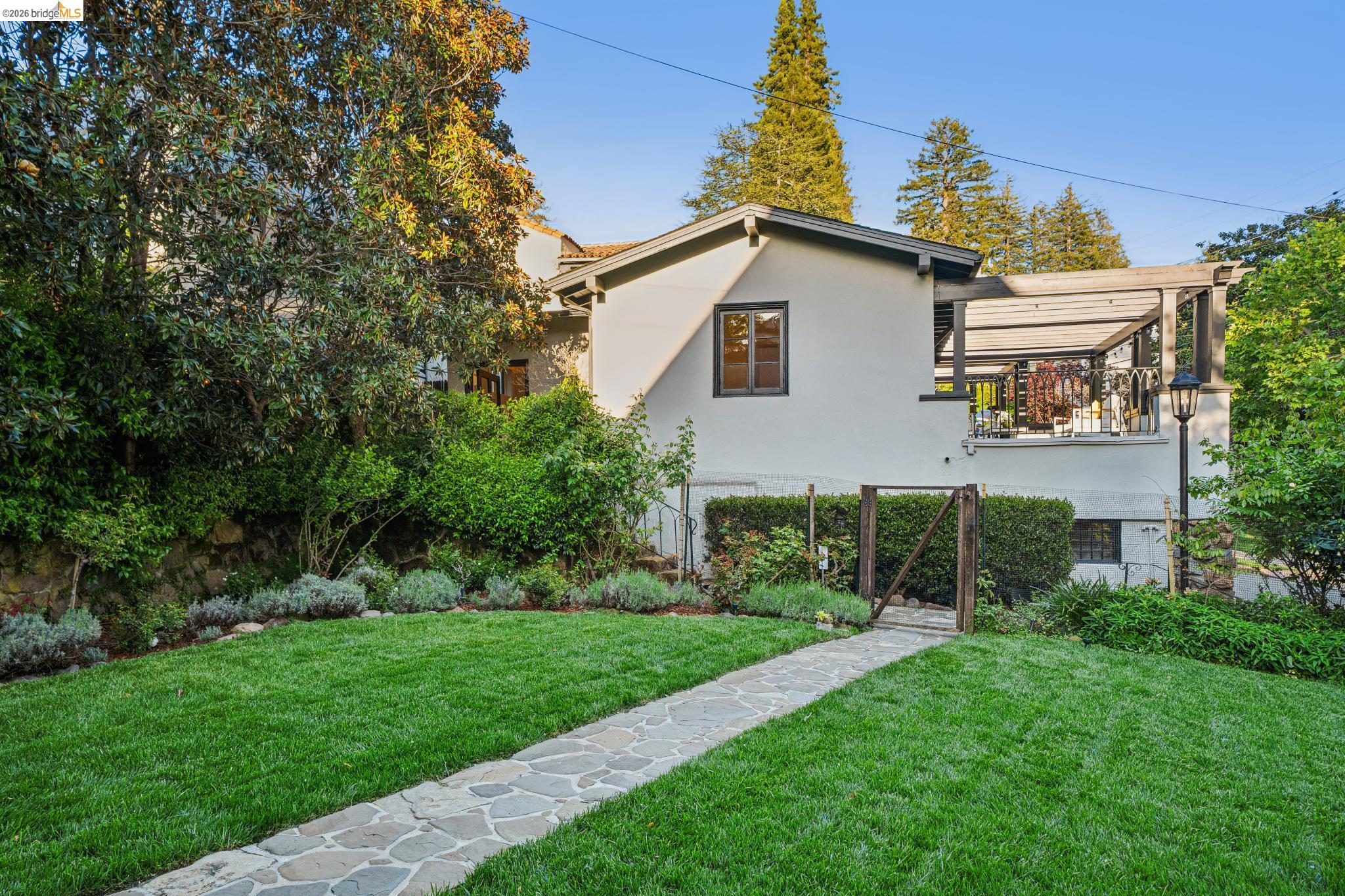 305 Sheridan Ave, Piedmont, CA, 94611