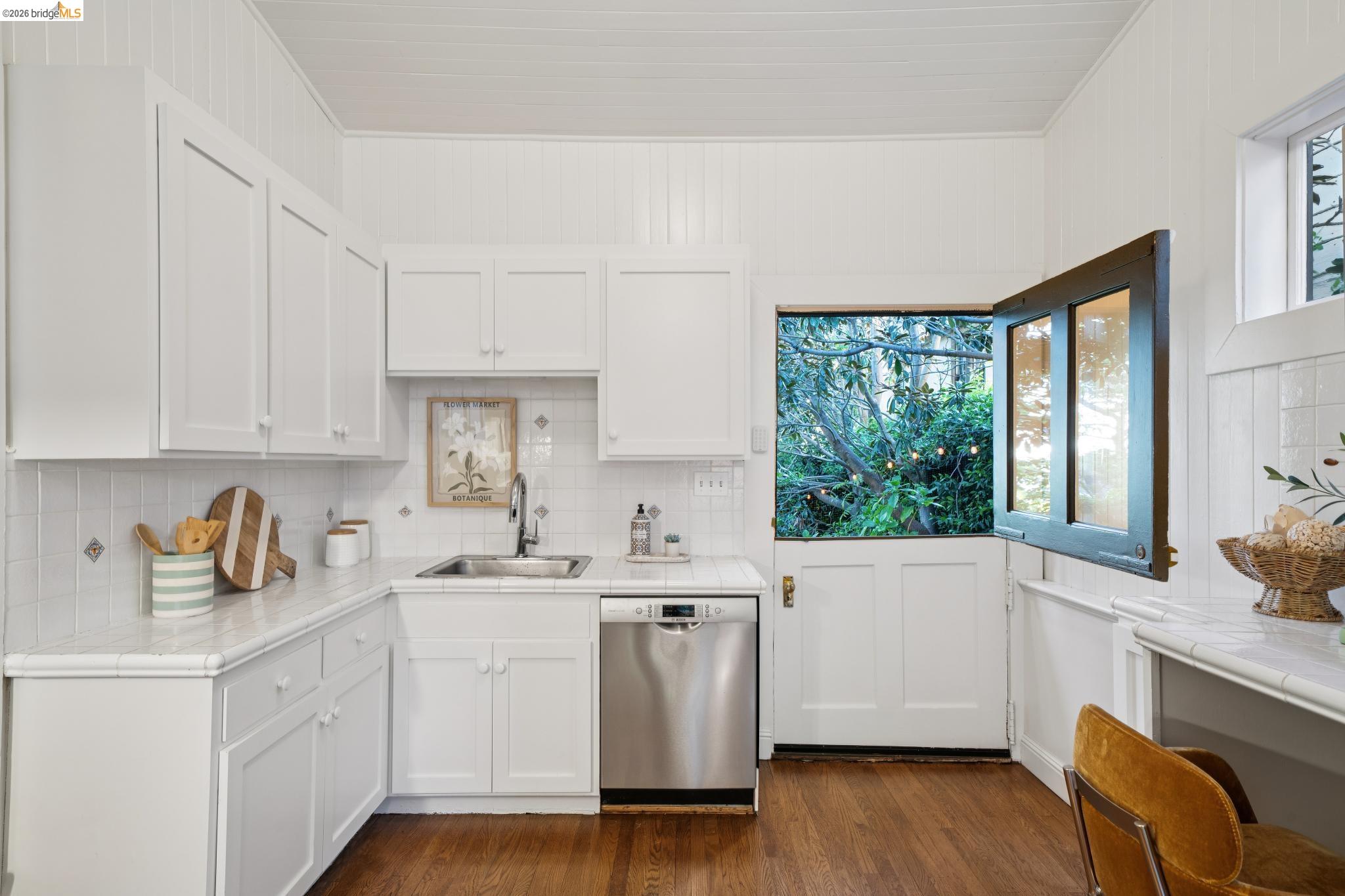 305 Sheridan Ave, Piedmont, CA, 94611