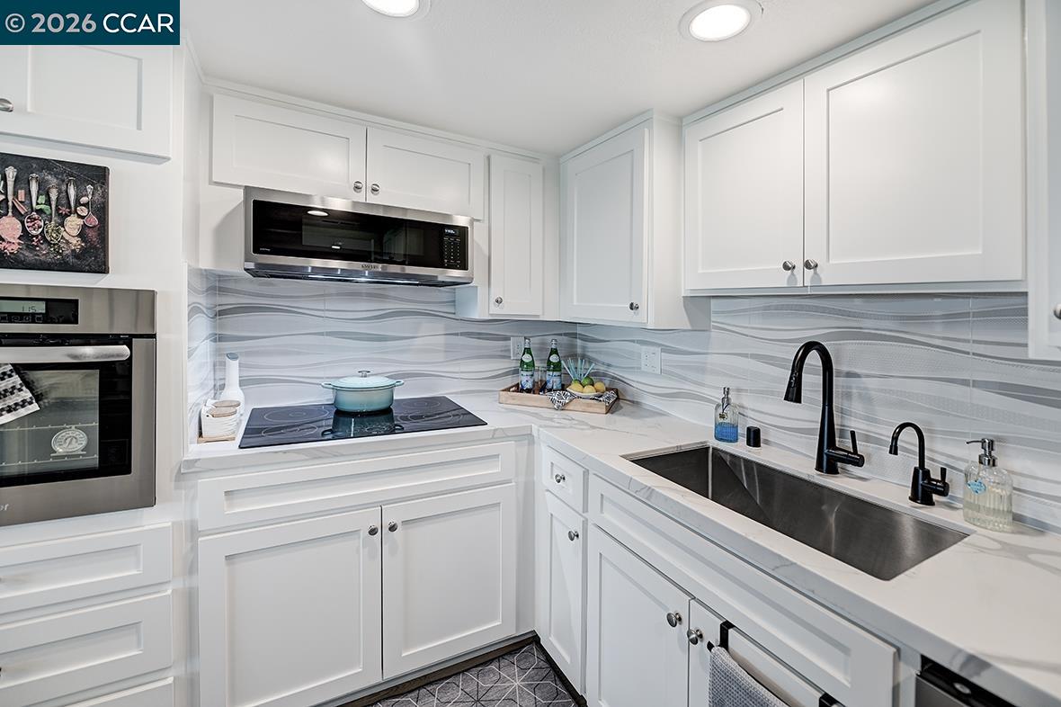 Photo #11: 41132262 Listing: Photo #11