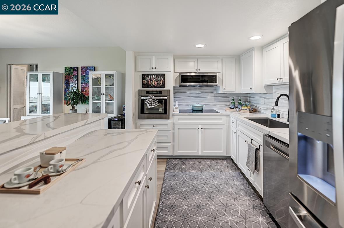 Photo #12: 41132262 Listing: Photo #12