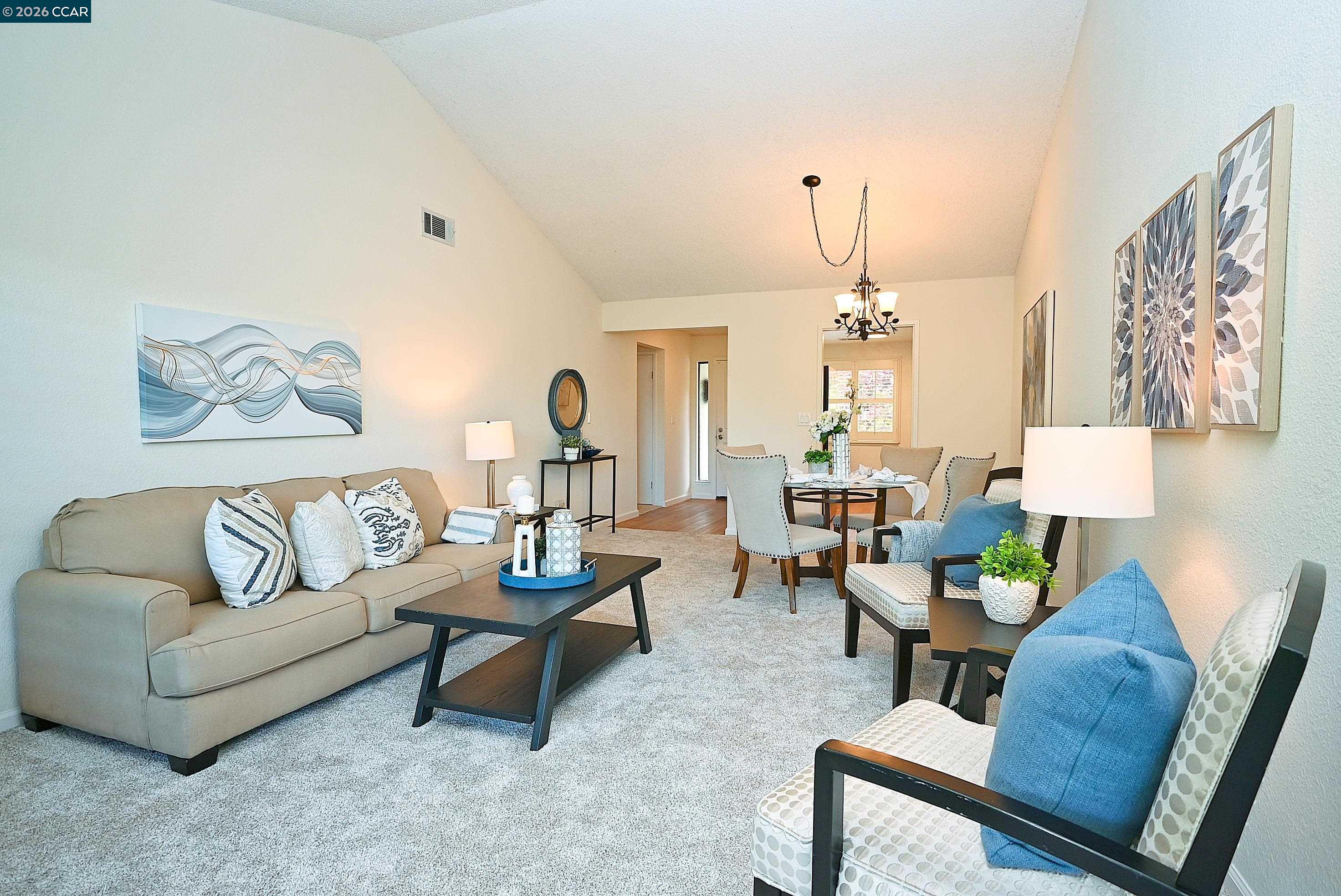 Photo #12: 41132267 Listing: Photo #12