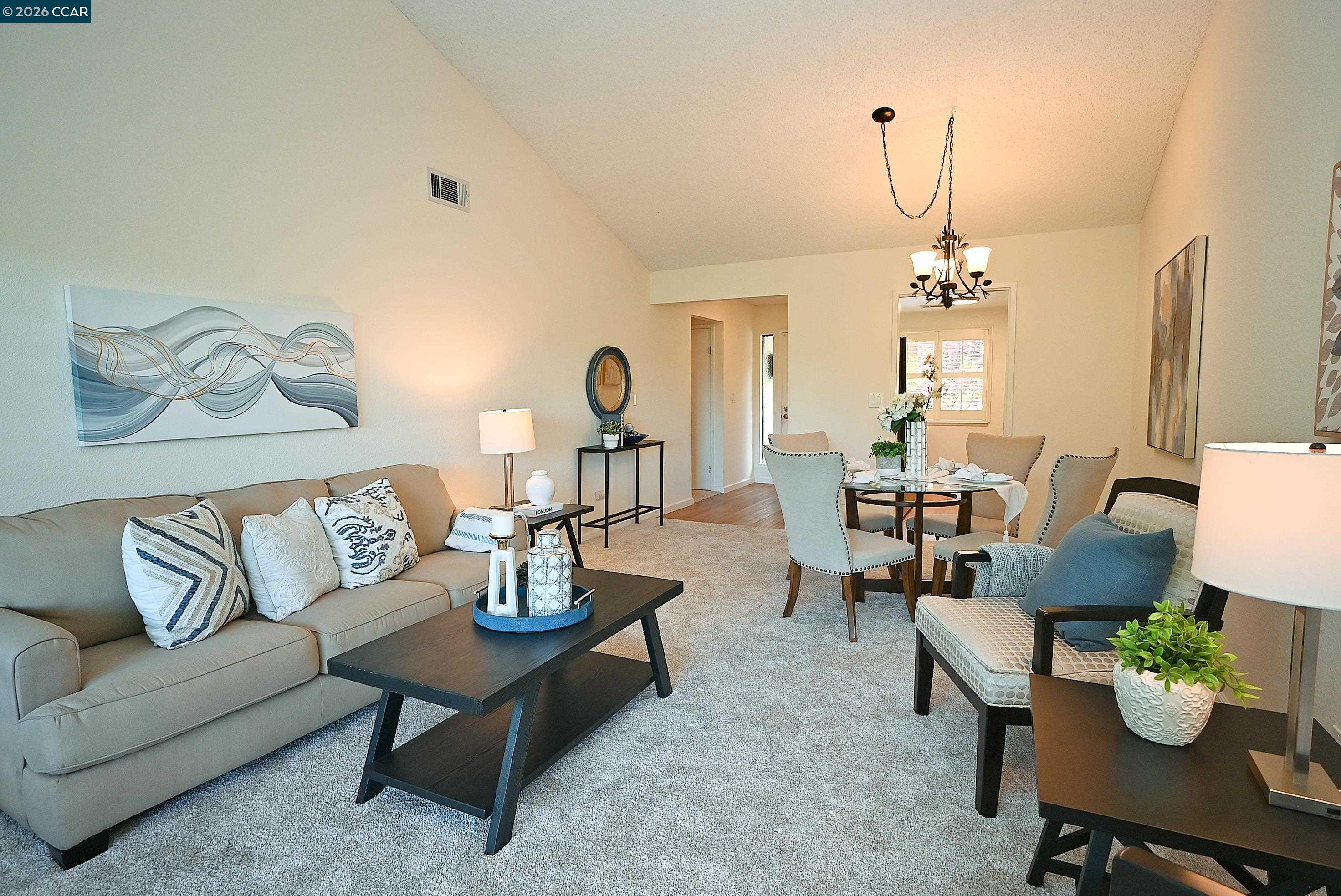 Photo #14: 41132267 Listing: Photo #14