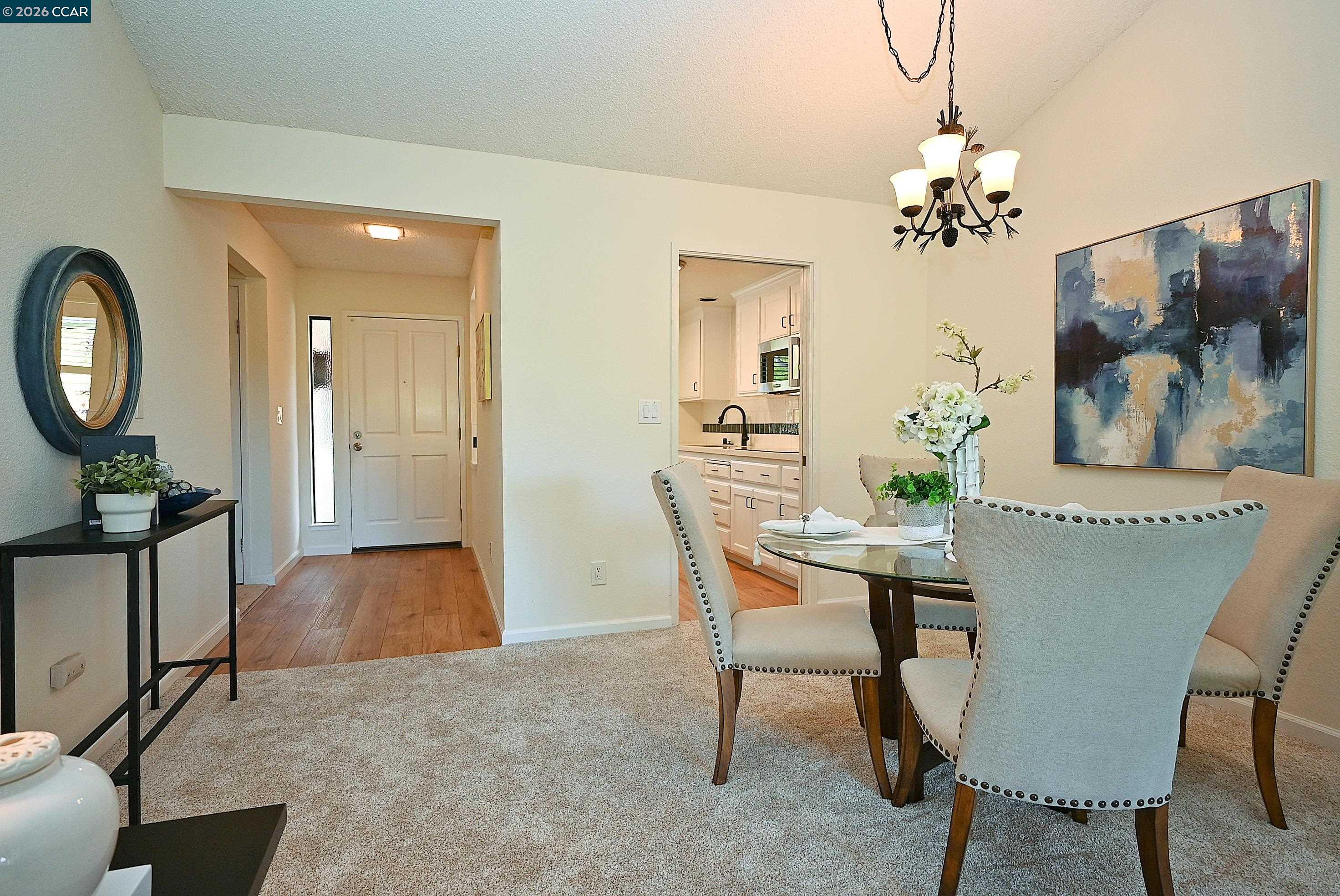 Photo #15: 41132267 Listing: Photo #15