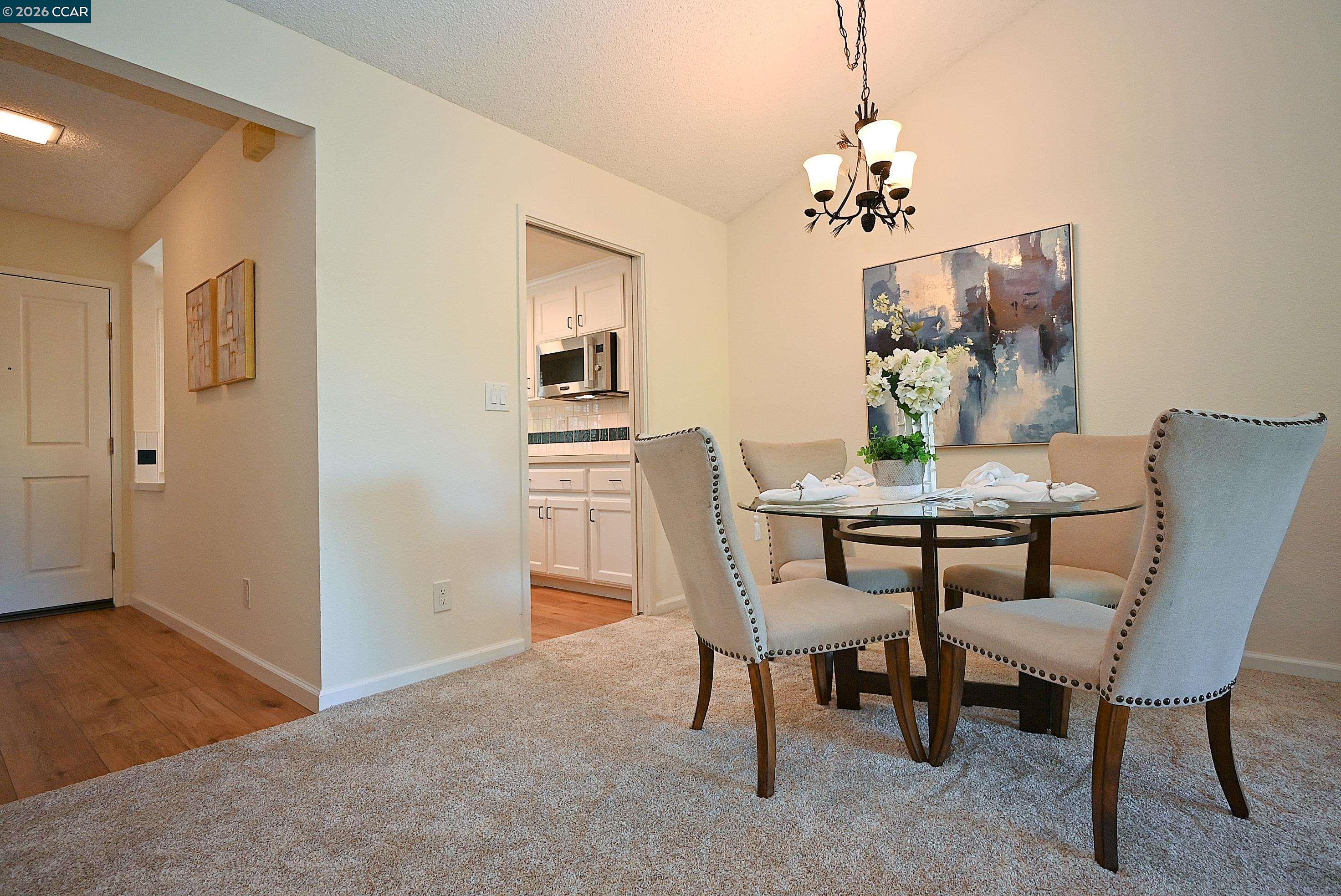 Photo #16: 41132267 Listing: Photo #16