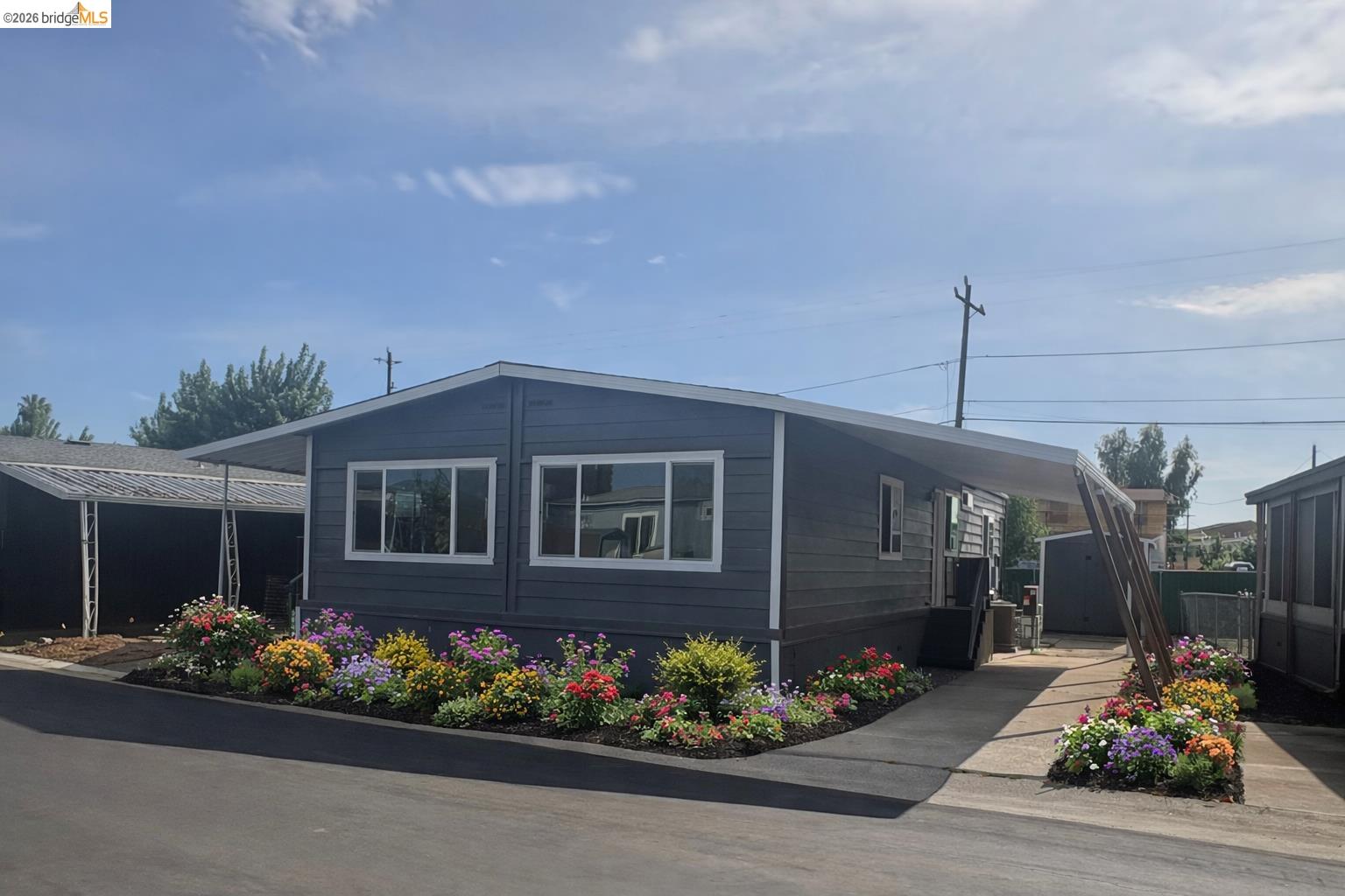 Front Image Thumbnail for EB41132288