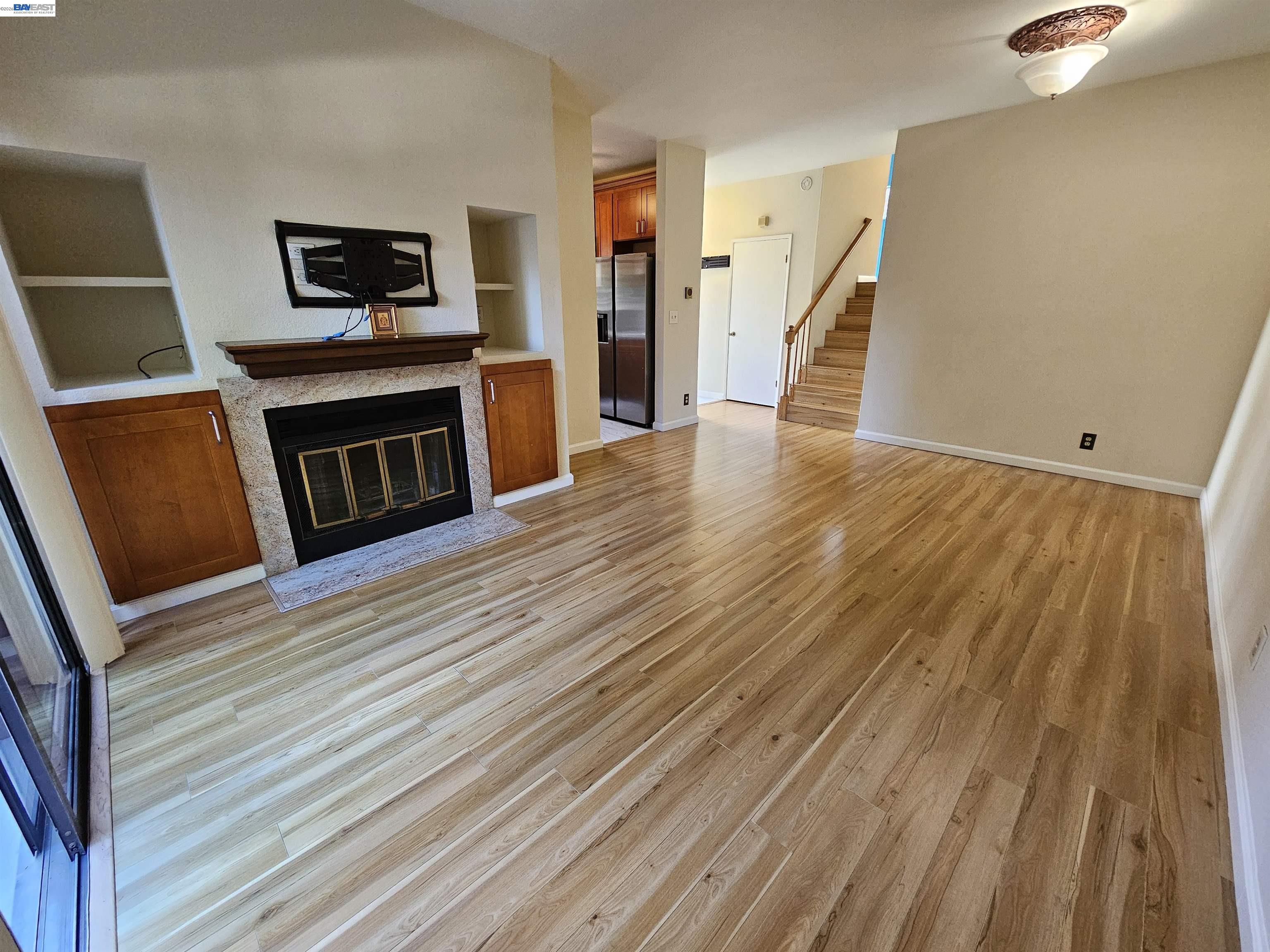 Front Image Thumbnail for BE41132290