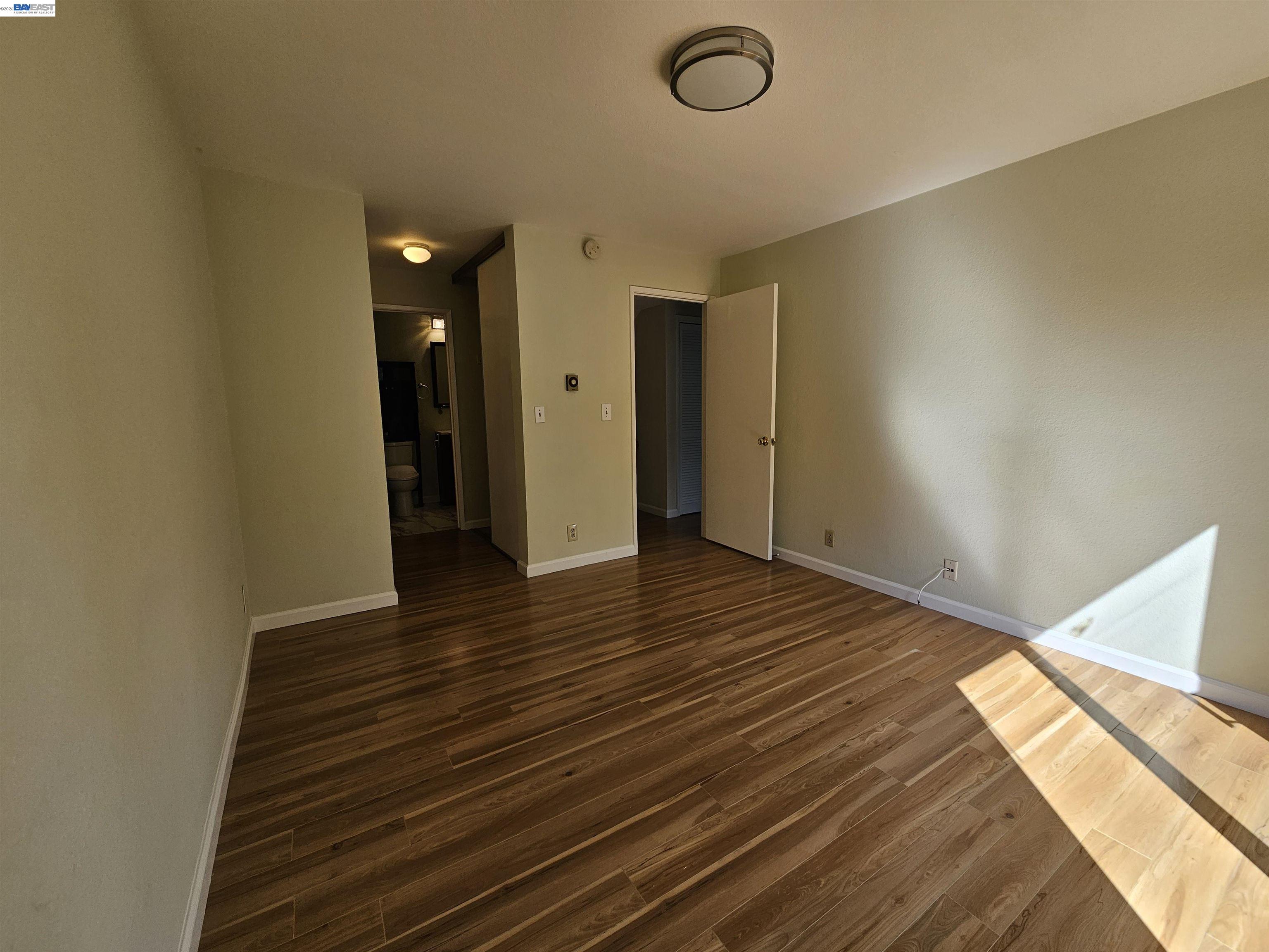 Photo #9: 41132290 Listing: Photo #9