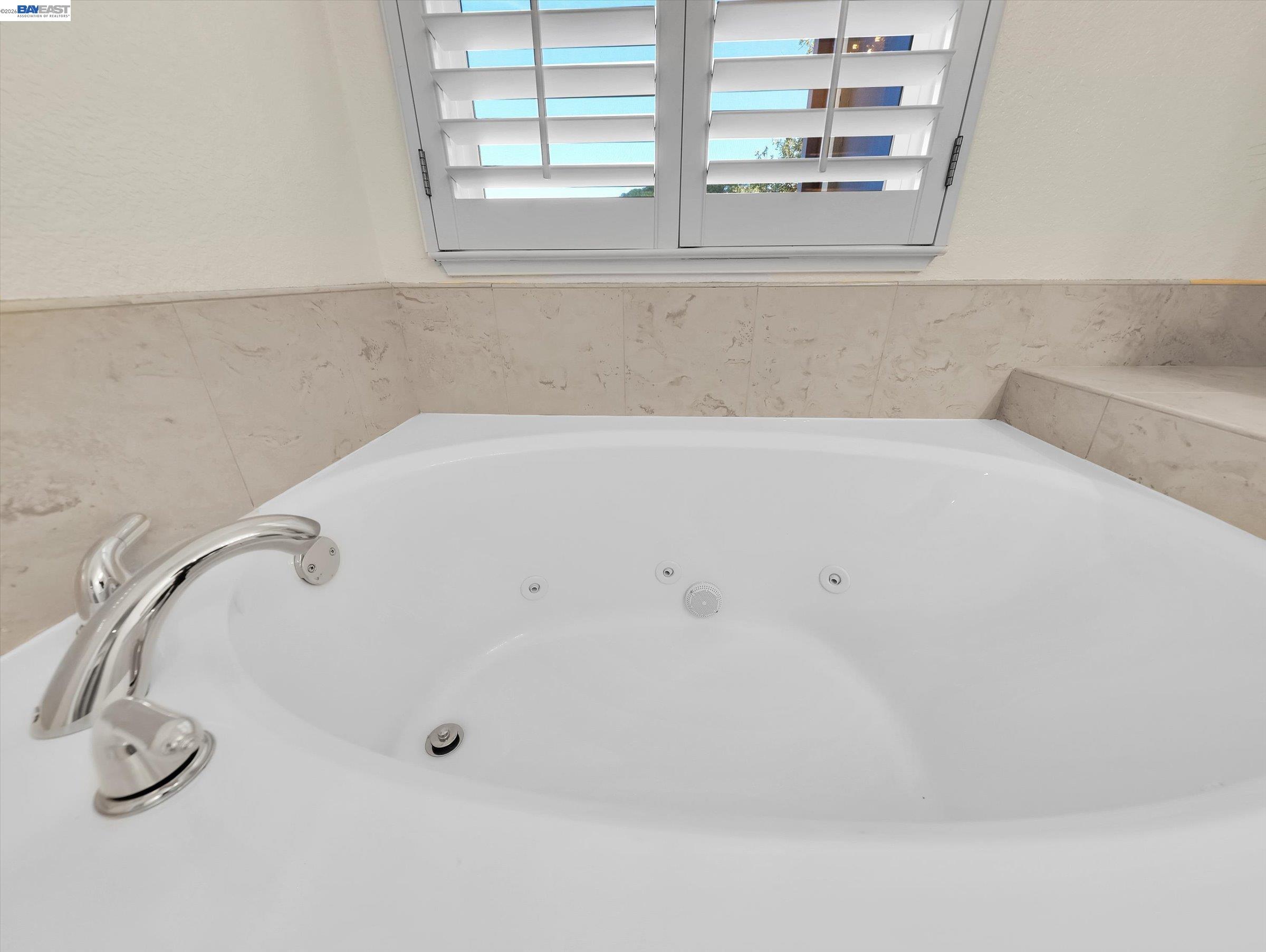 Photo #27: 41132298 Listing: Photo #27