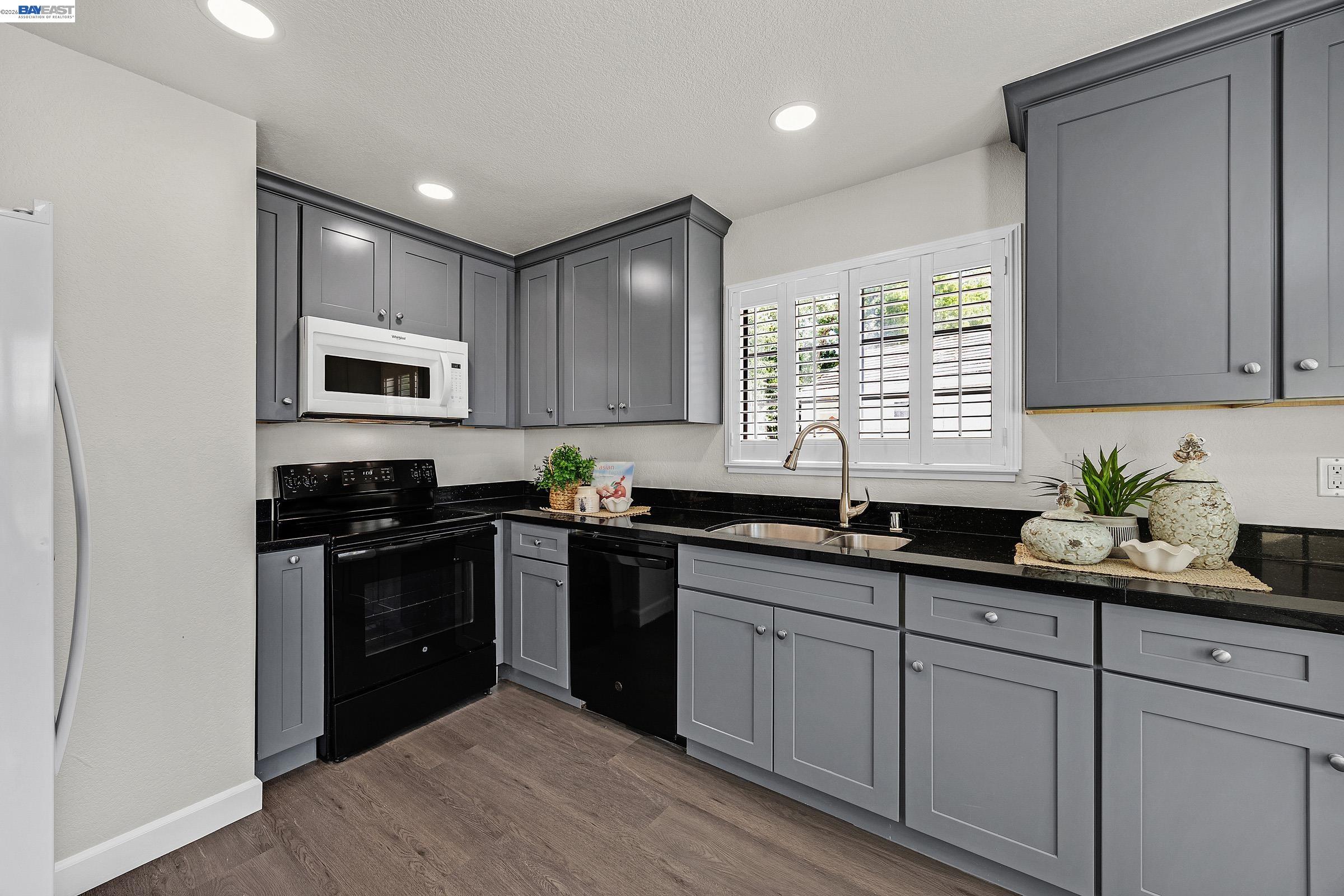 Photo #14: 41132303 Listing: Photo #14