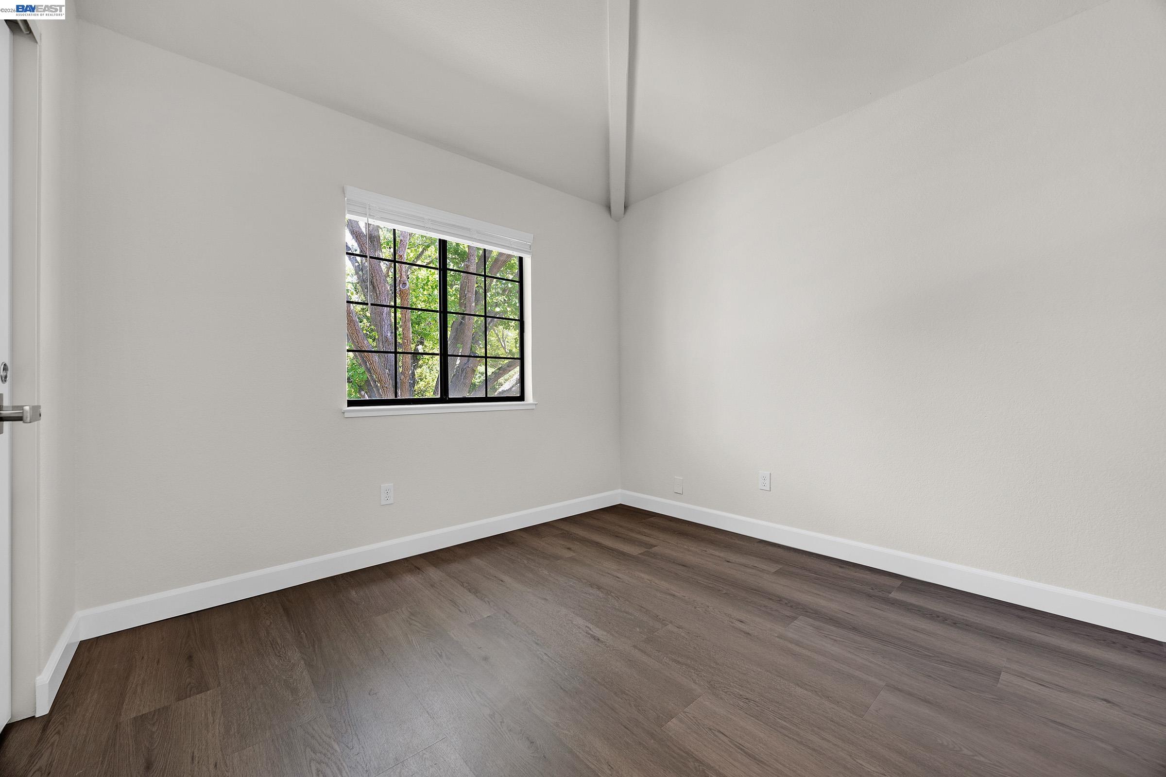 Photo #21: 41132303 Listing: Photo #21