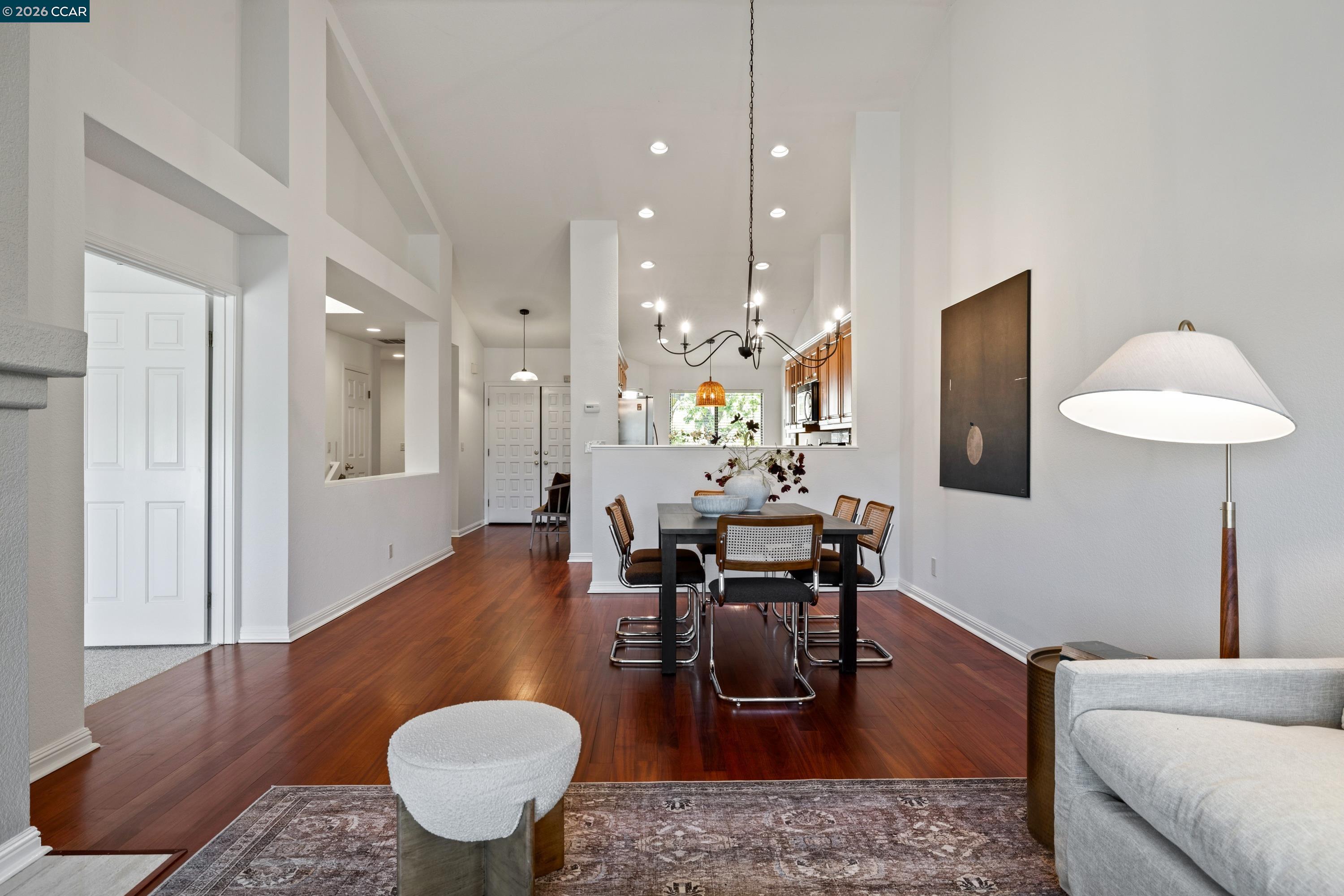 Photo #12: 41132308 Listing: Photo #12