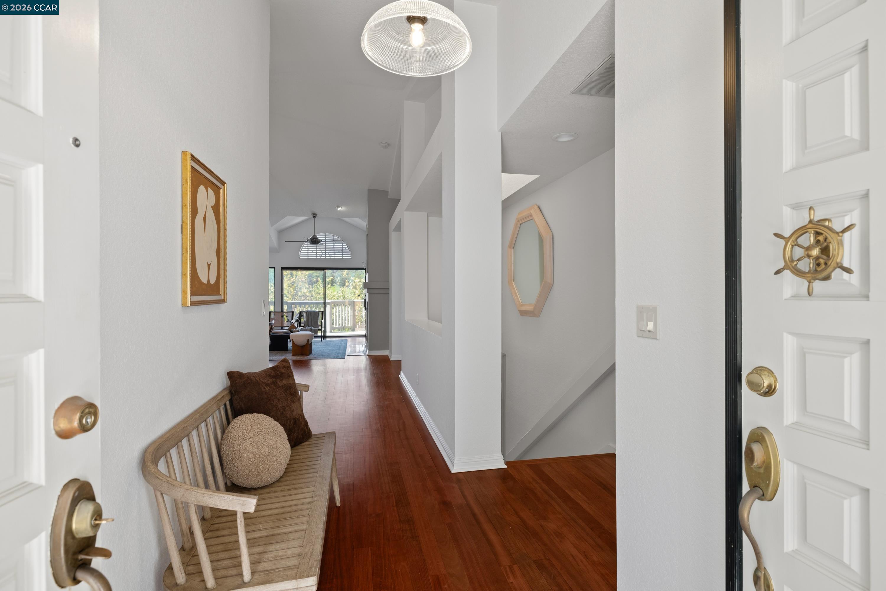 Photo #4: 41132308 Listing: Photo #4