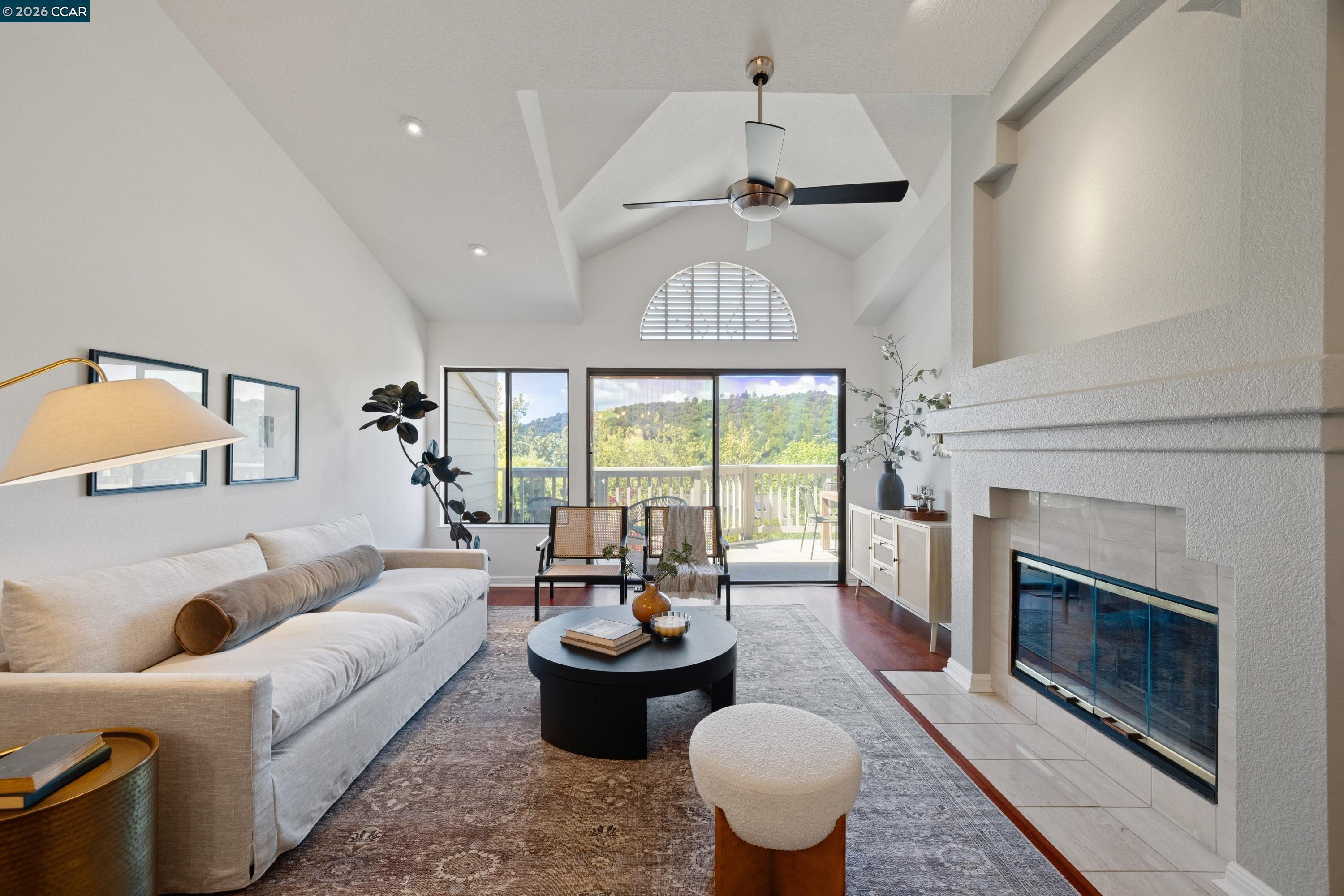 Photo #9: 41132308 Listing: Photo #9