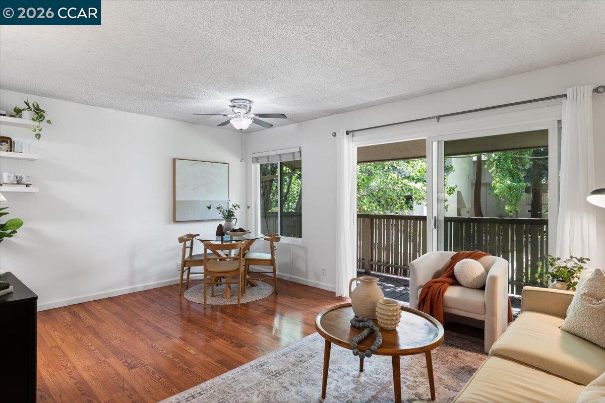 Photo #4: 41132313 Listing: Photo #4