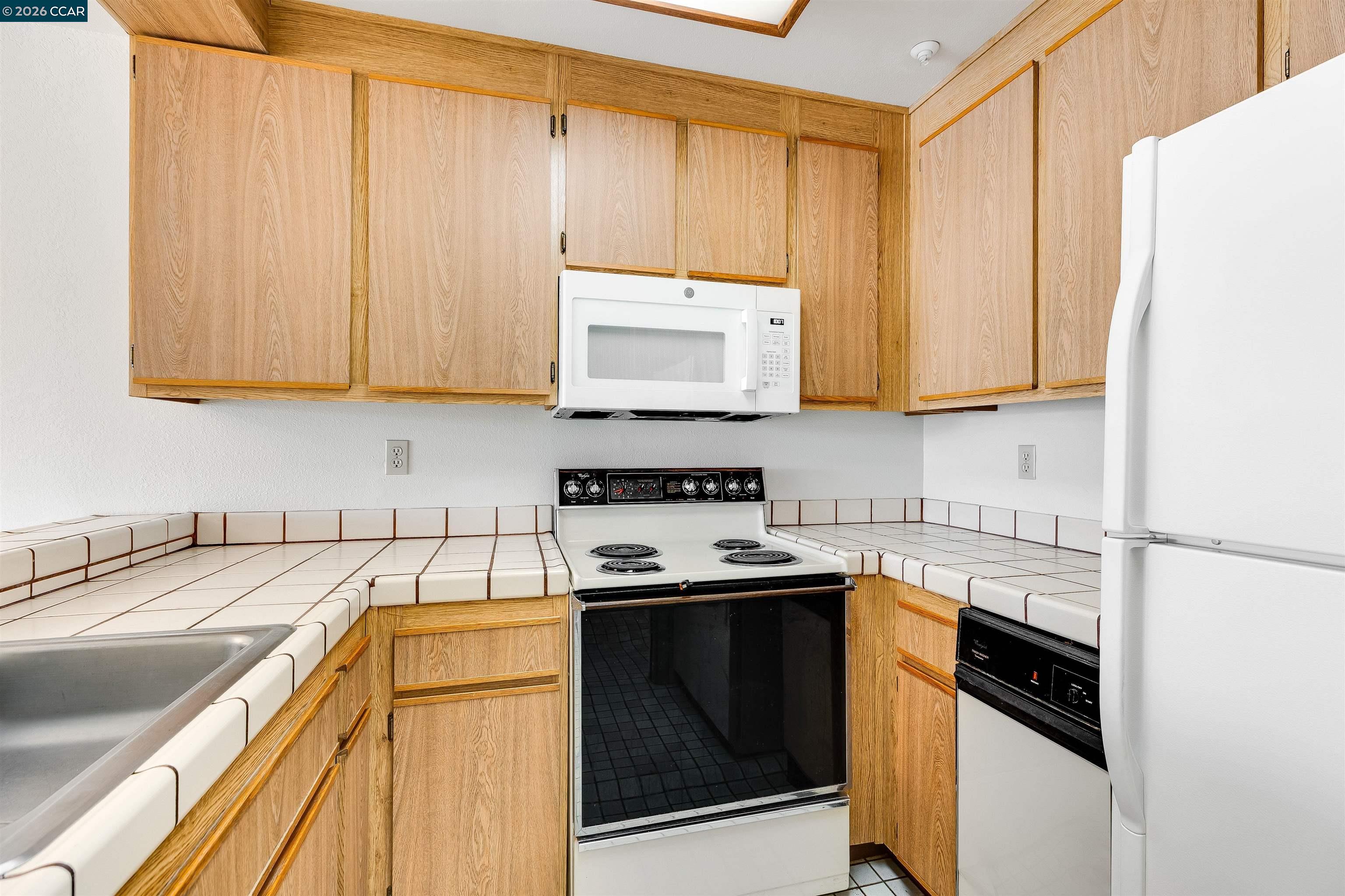 Photo #10: 41132316 Listing: Photo #10