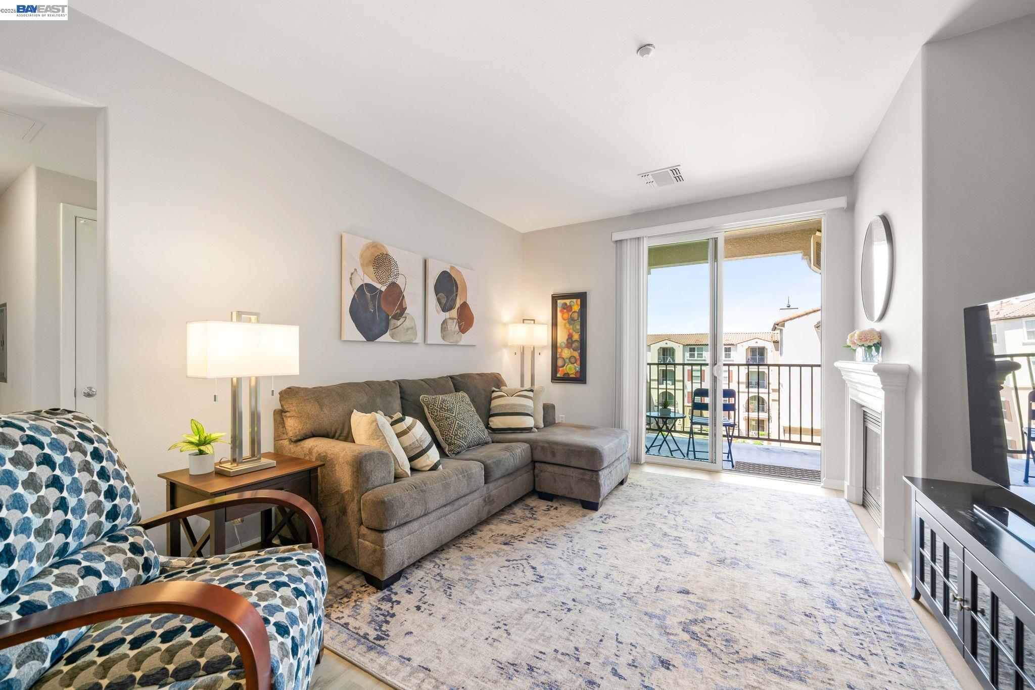 Photo #1: 41132319 Listing: Photo #1