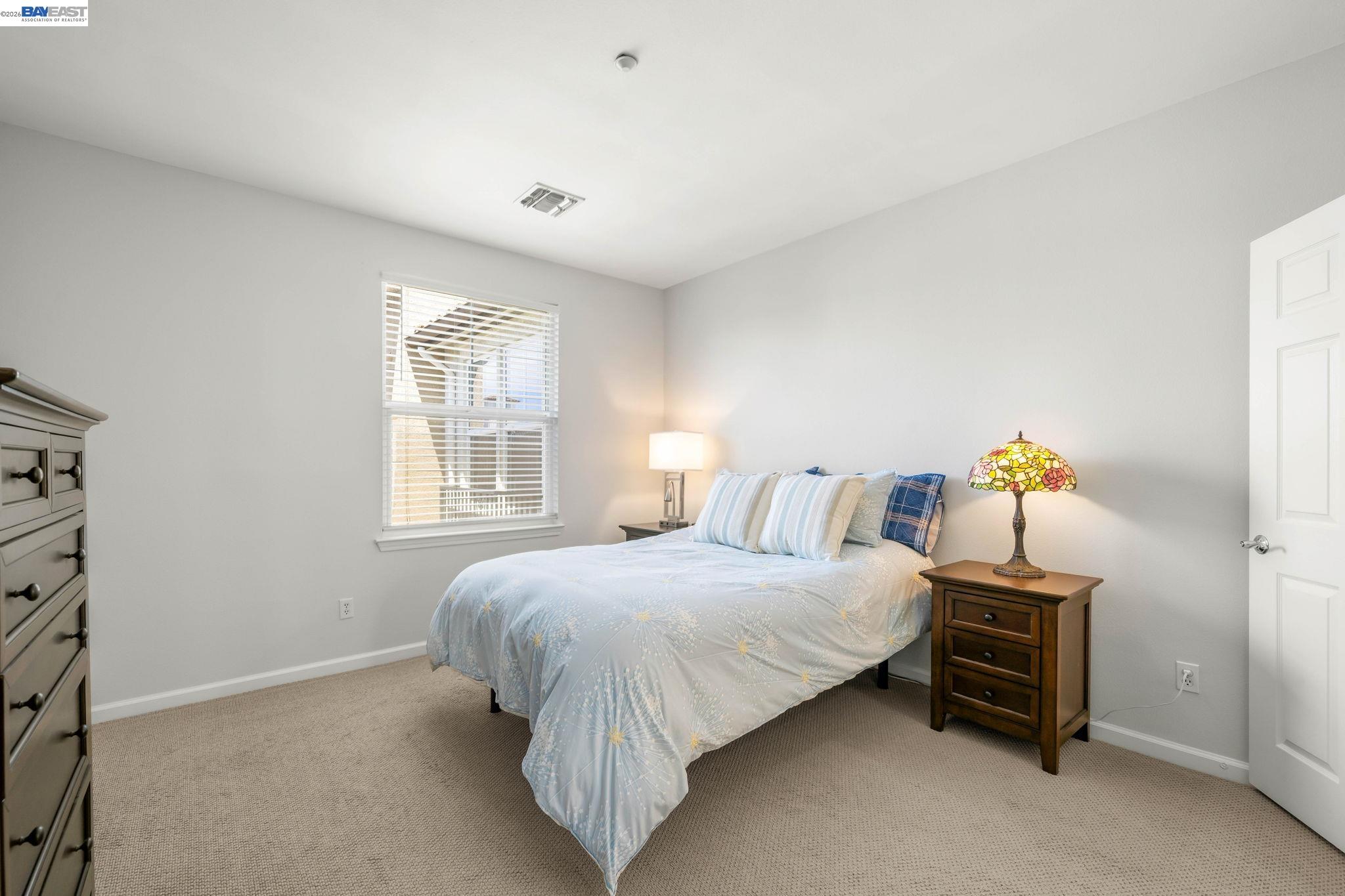 Photo #12: 41132319 Listing: Photo #12