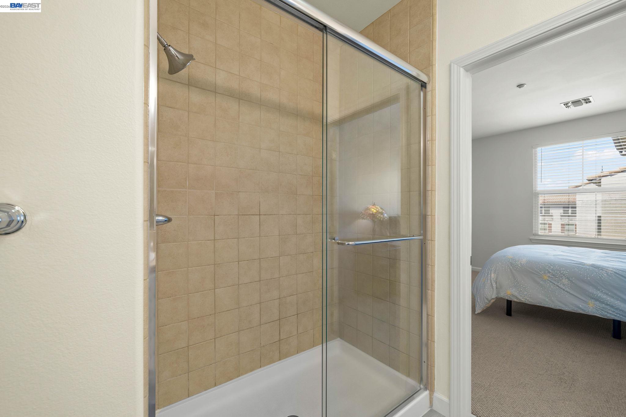 Photo #15: 41132319 Listing: Photo #15