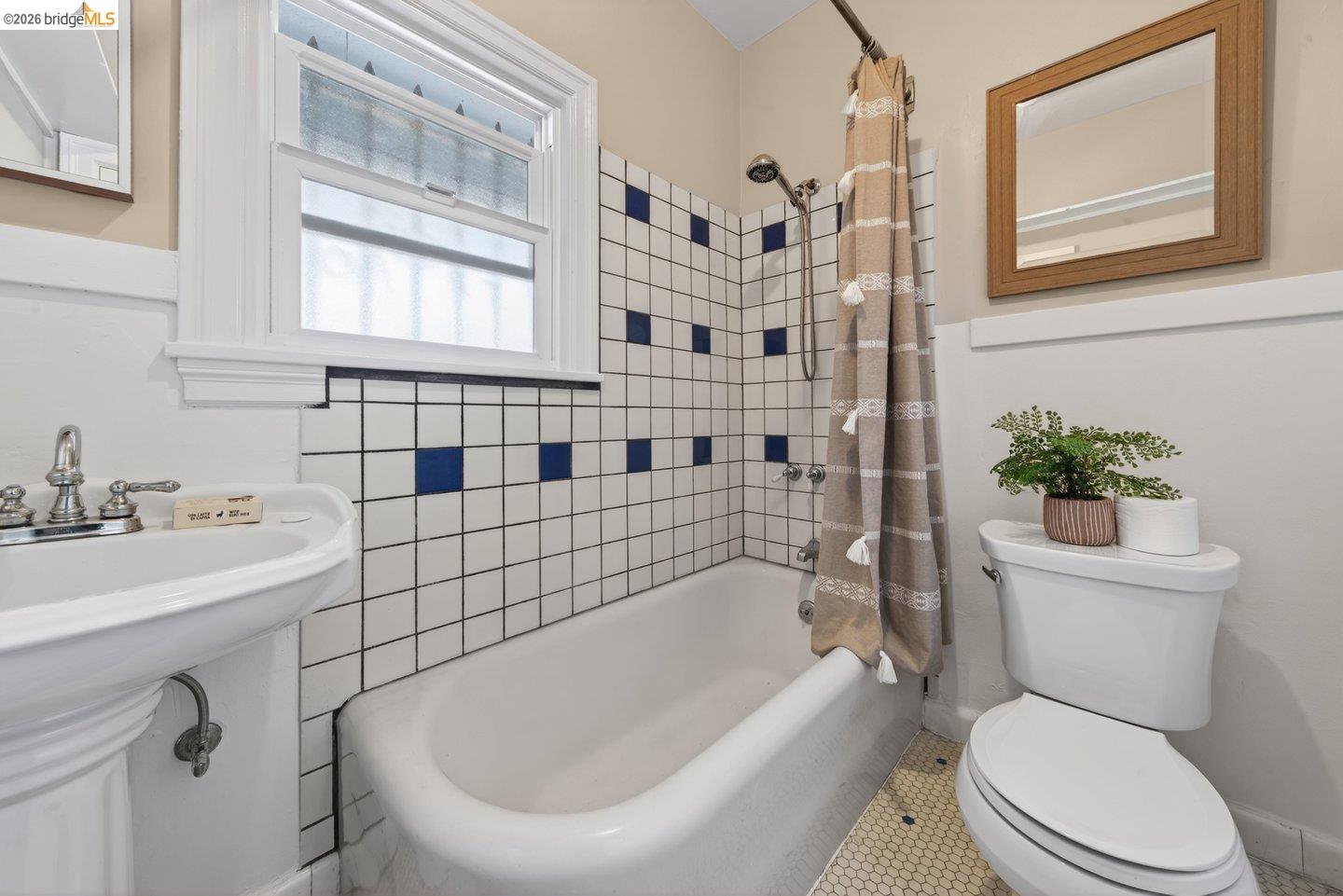 Photo #24: 41132325 Listing: Photo #24