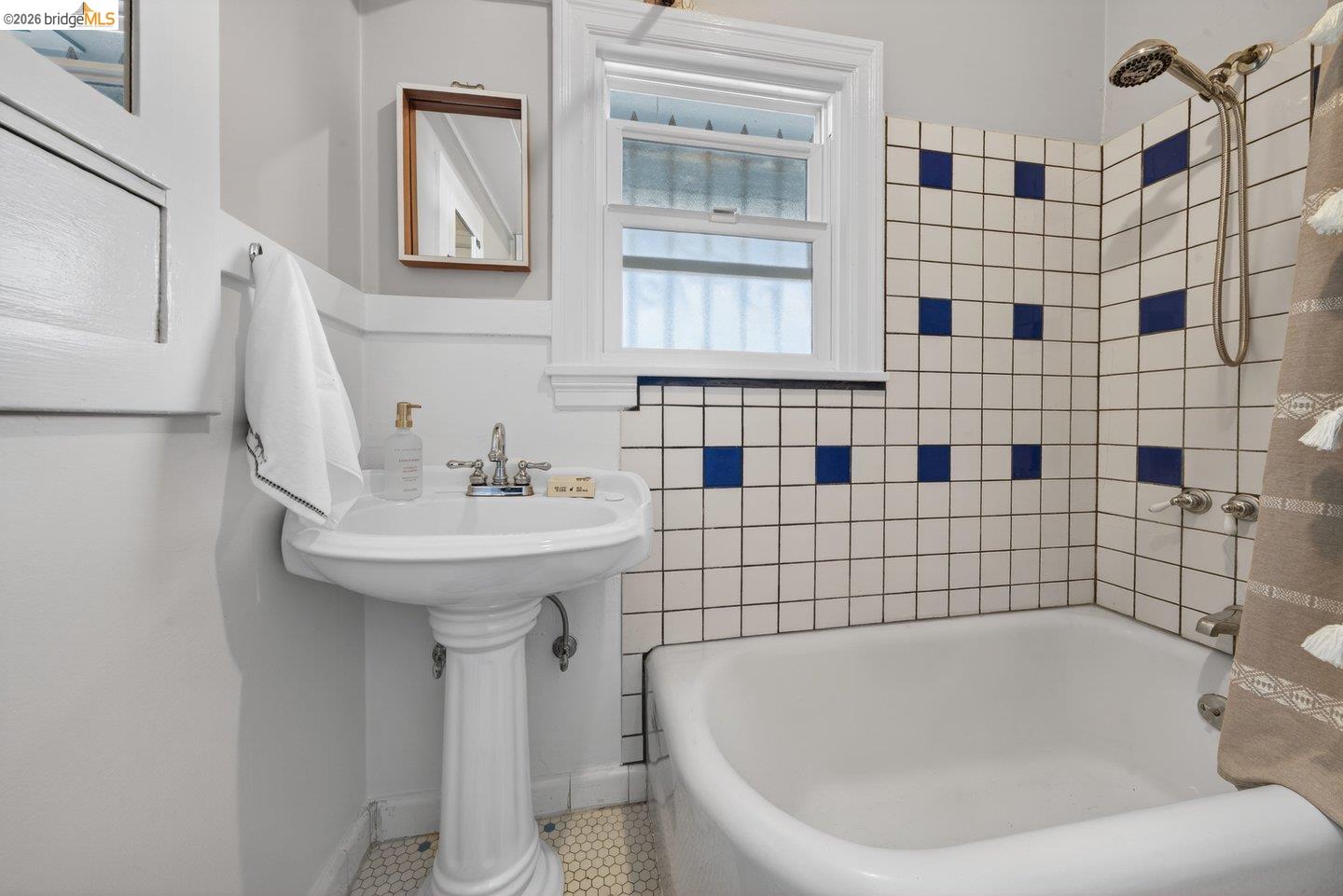 Photo #25: 41132325 Listing: Photo #25