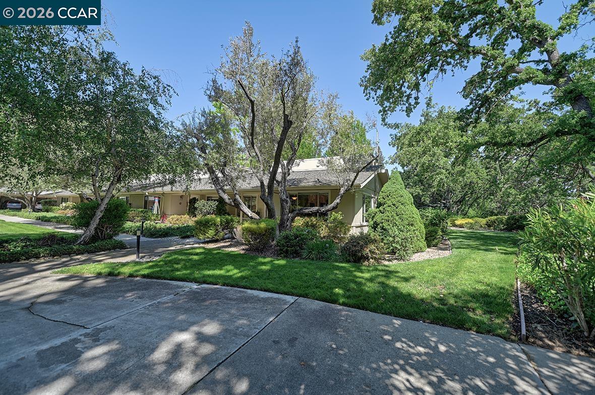 2152 Tice Creek Dr. UNIT 4, Walnut Creek, CA, 94595